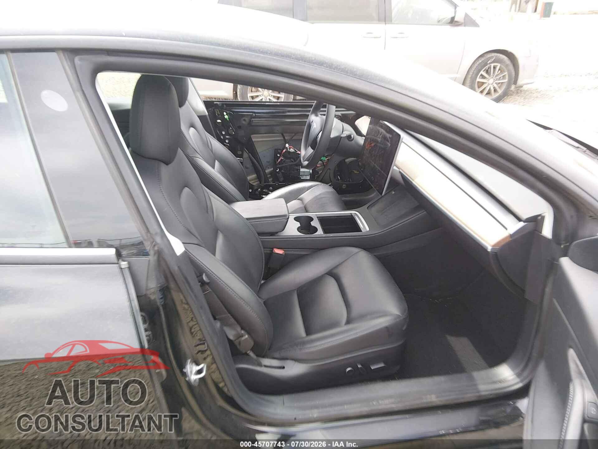 TESLA MODEL 3 2021 - 5YJ3E1EB3MF903104