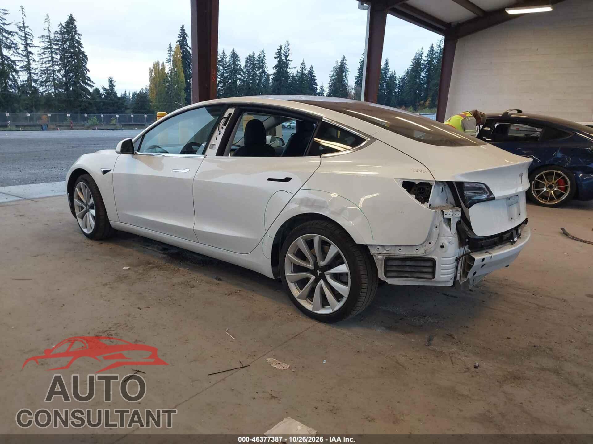TESLA MODEL 3 2018 - 5YJ3E1EA4JF047167