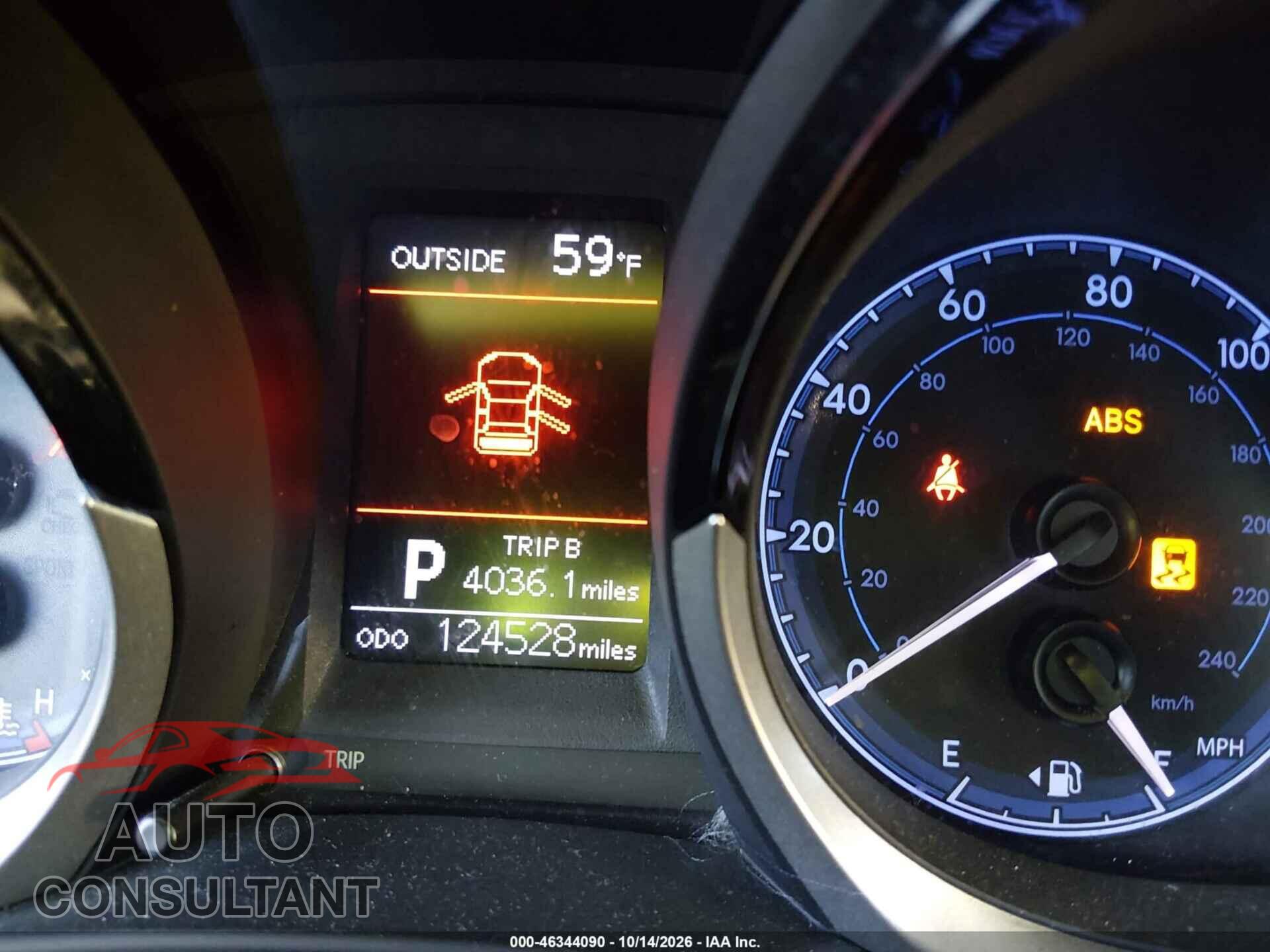 TOYOTA COROLLA 2014 - 5YFBURHE9EP024313