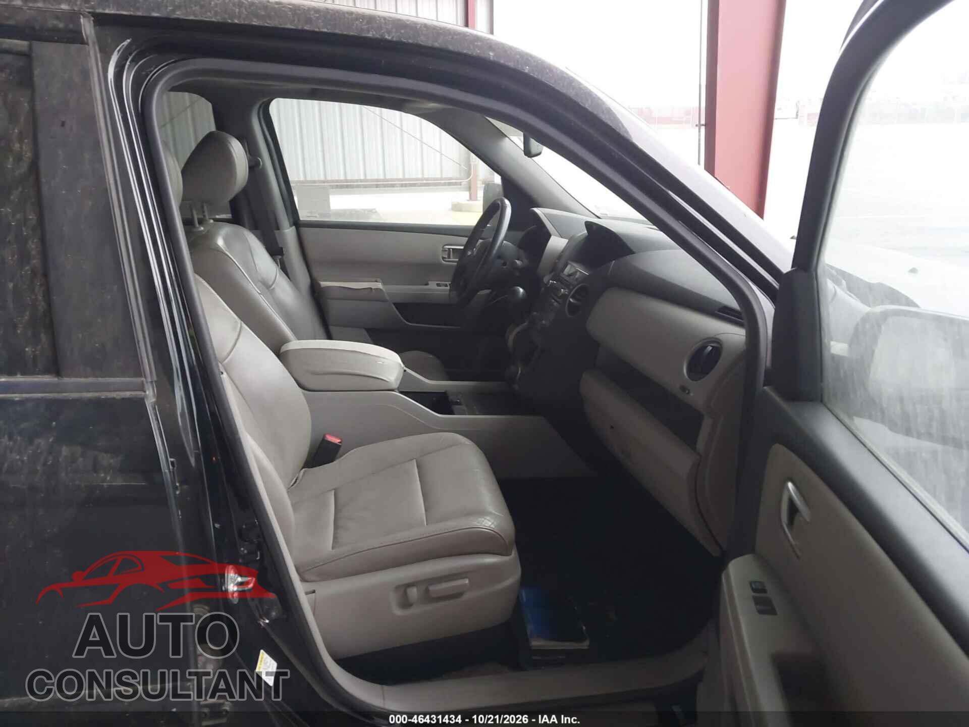 HONDA PILOT 2015 - 5FNYF3H60FB016186