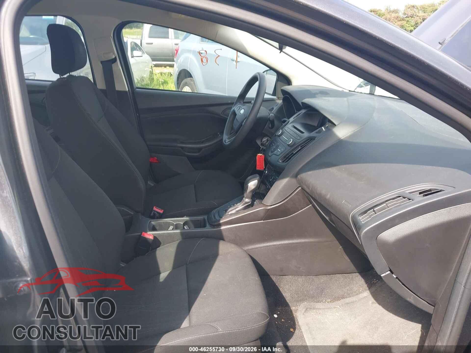 FORD FOCUS 2017 - 1FADP3E29HL321835