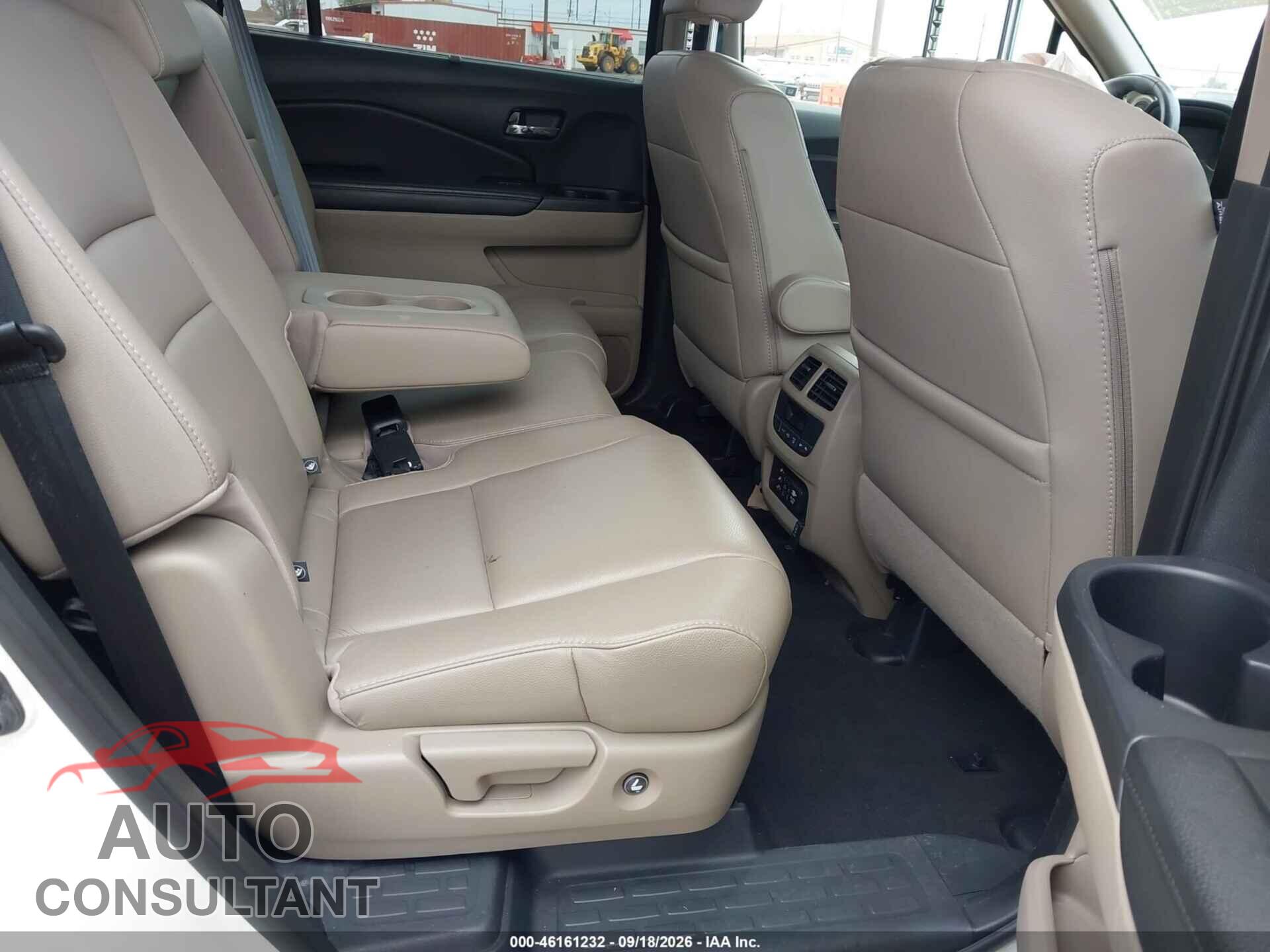 HONDA PILOT 2017 - 5FNYF6H90HB006031