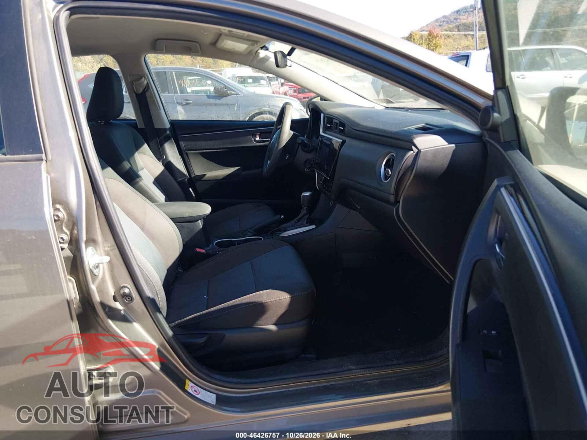 TOYOTA COROLLA 2019 - 2T1BURHE2KC192936