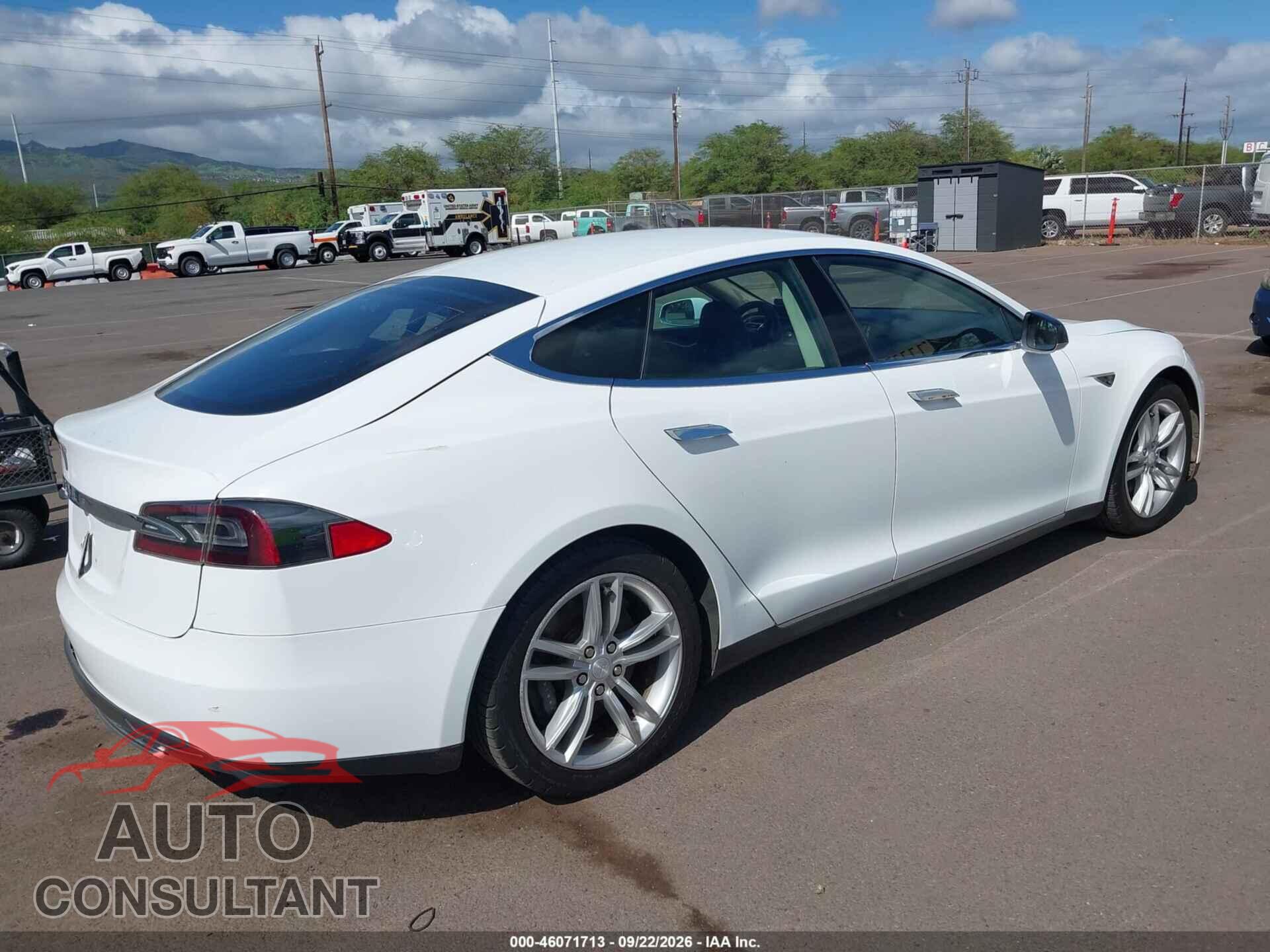 TESLA MODEL S 2013 - 5YJSA1AC7DFP11187
