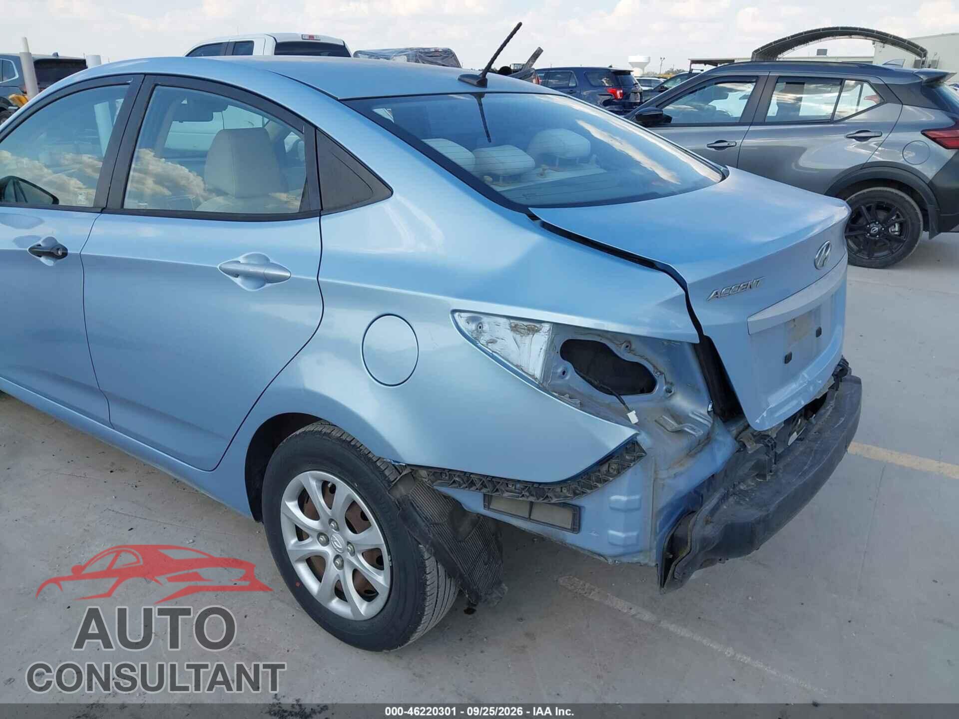 HYUNDAI ACCENT 2013 - KMHCT4AE2DU529093