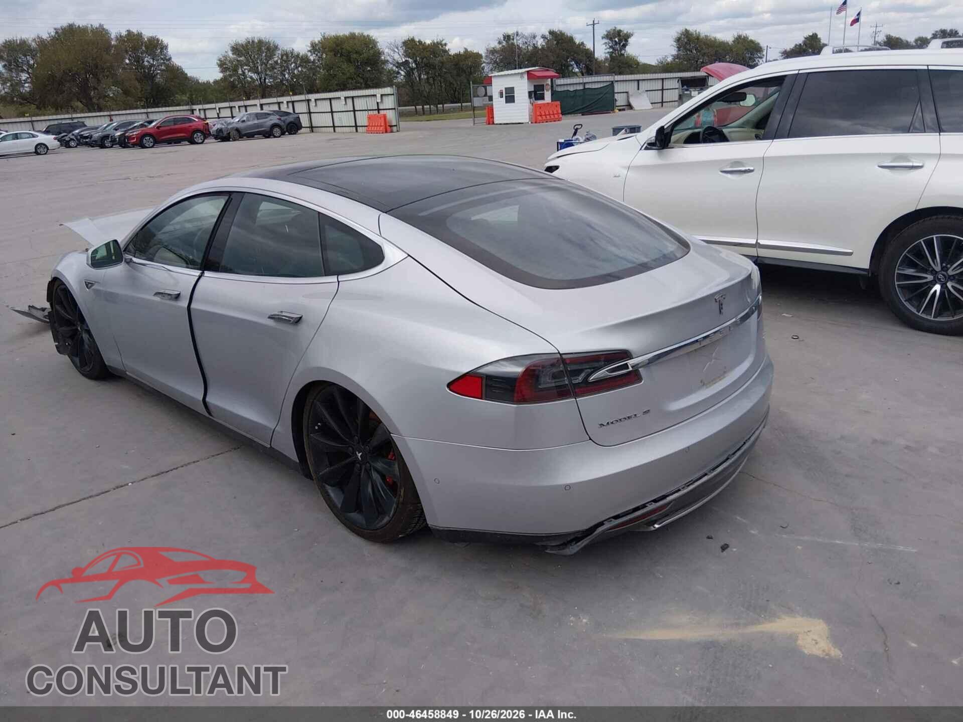 TESLA MODEL S 2015 - 5YJSA1E26FF119753