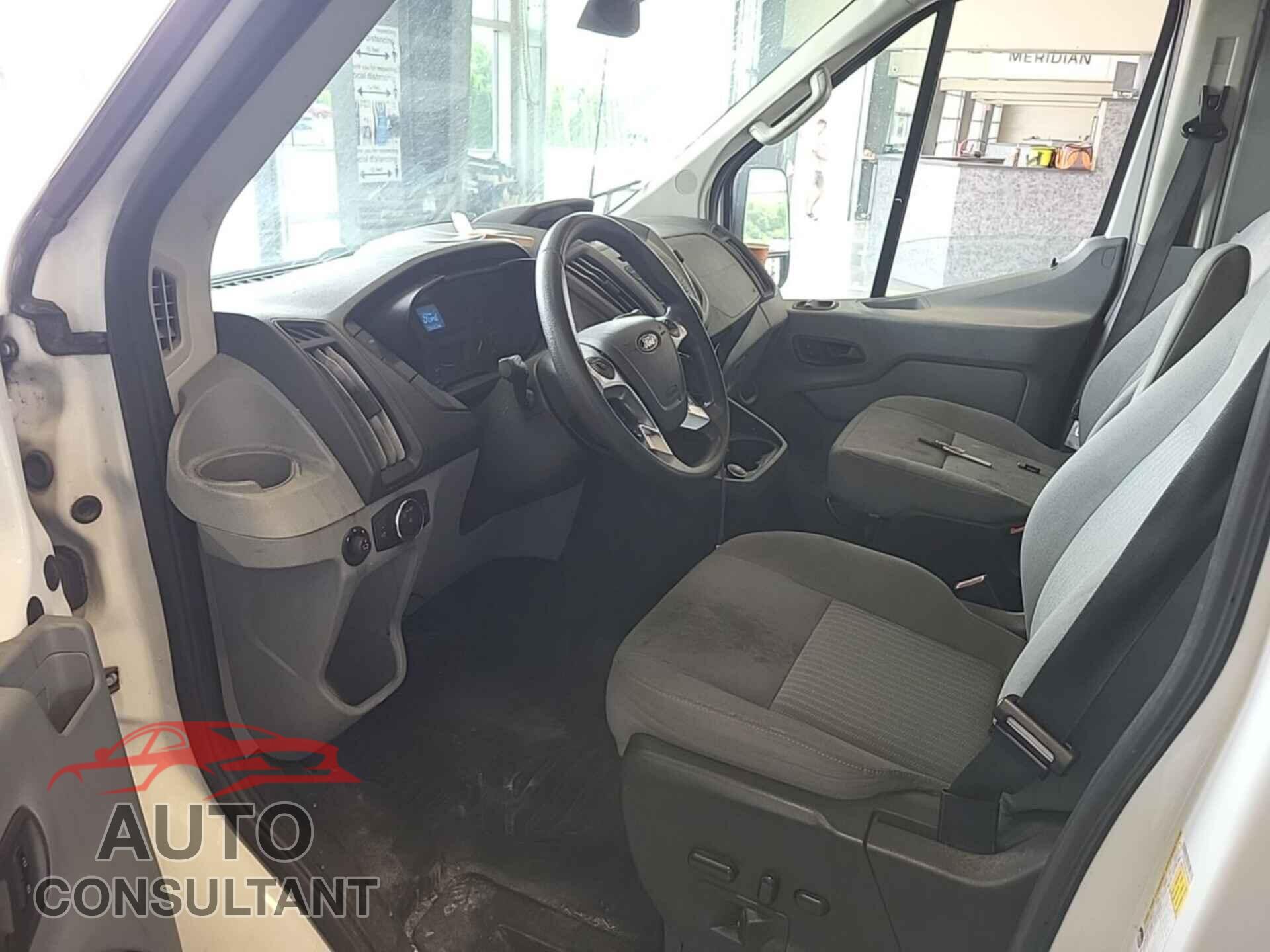 FORD TRANSIT 2018 - 1FTYR2CM0JKA96608