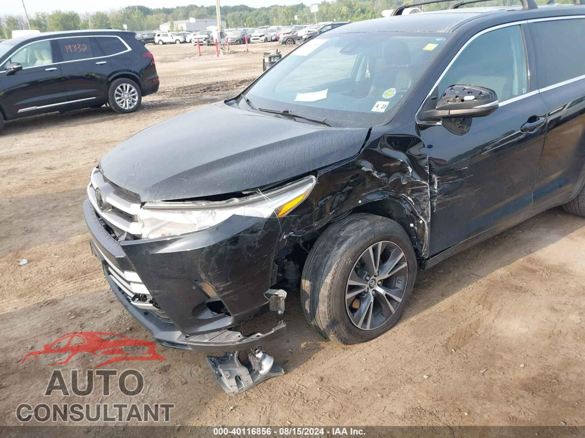 TOYOTA HIGHLANDER 2018 - 5TDBZRFH5JS805720