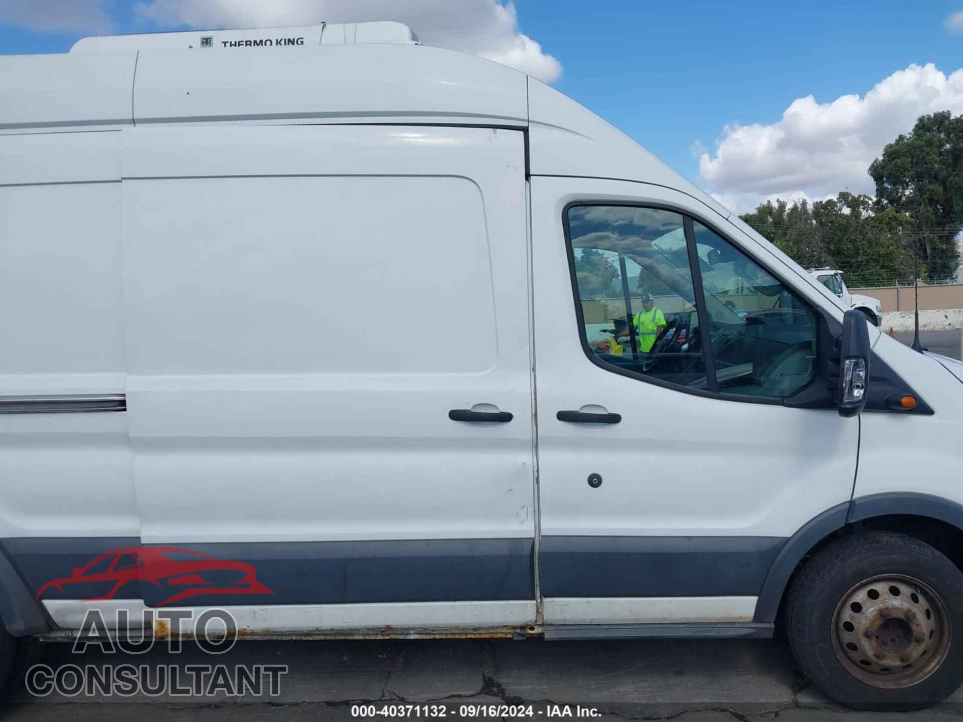 FORD TRANSIT-350 2017 - 1FTBF4XV2HKA10416