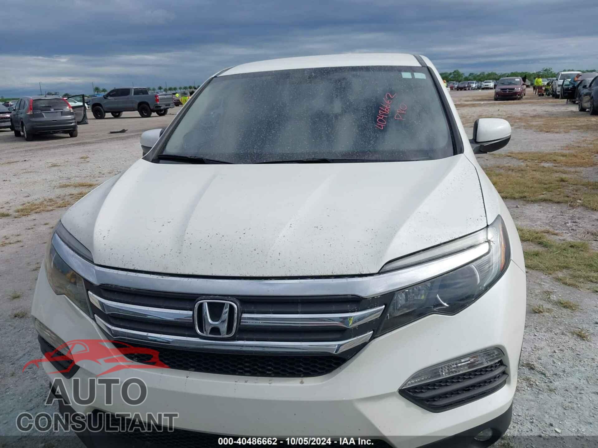 HONDA PILOT 2017 - 5FNYF5H33HB018390