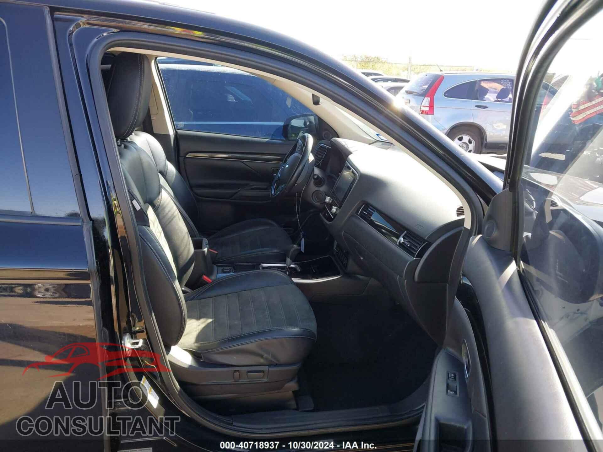 MITSUBISHI OUTLANDER 2020 - JA4AD3A32LZ024376
