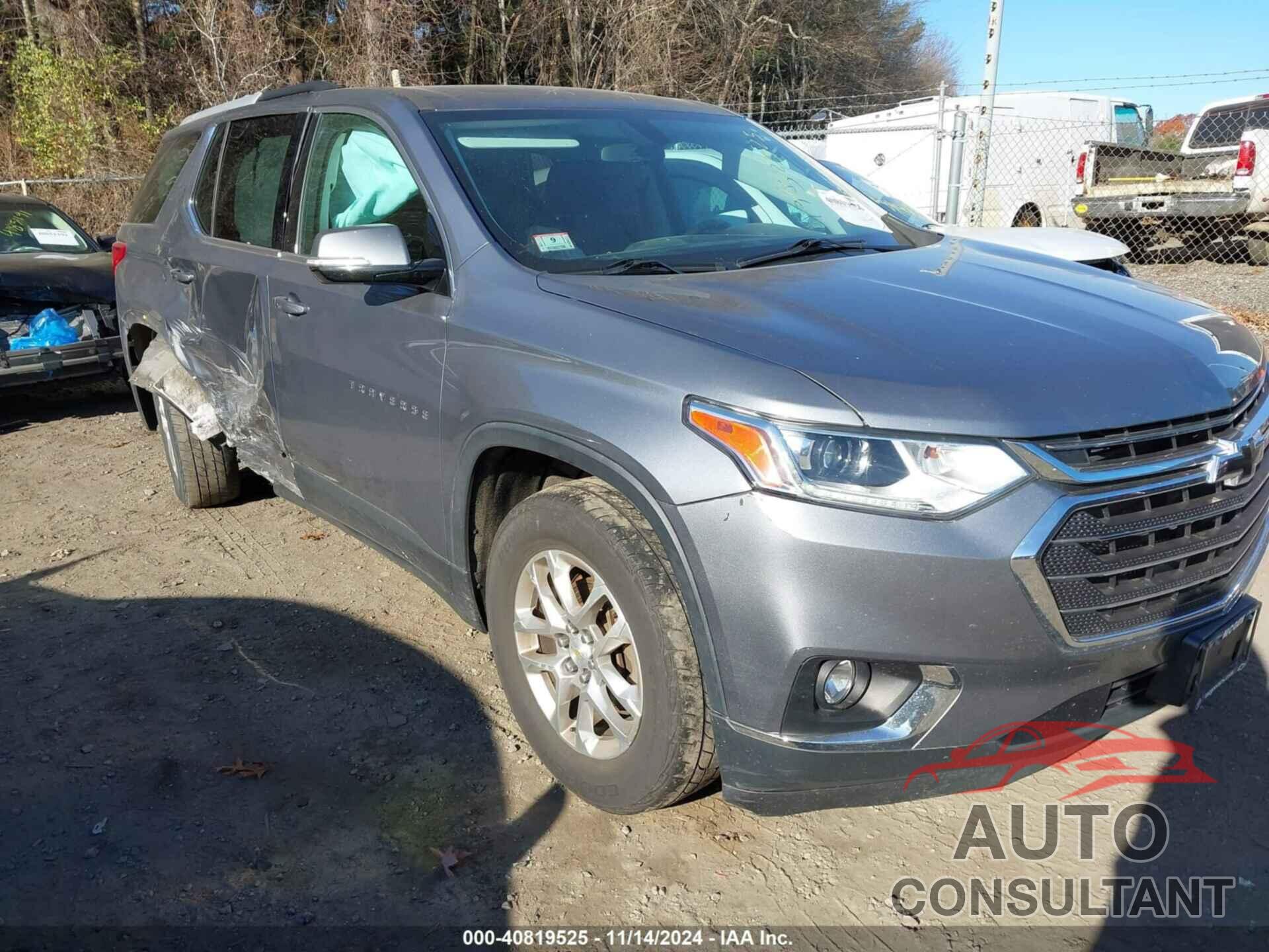CHEVROLET TRAVERSE 2018 - 1GNEVGKW0JJ228343