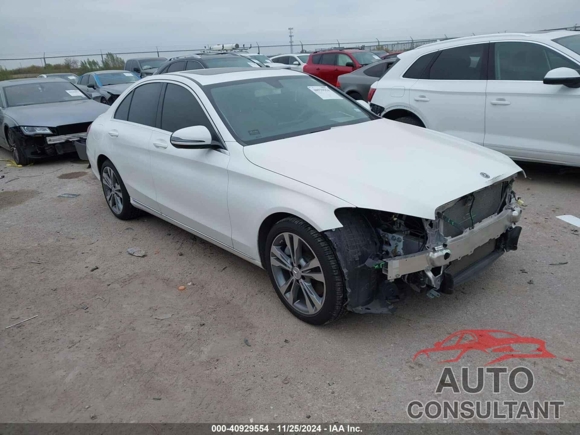 MERCEDES-BENZ C 300 2019 - 55SWF8DB6KU288466
