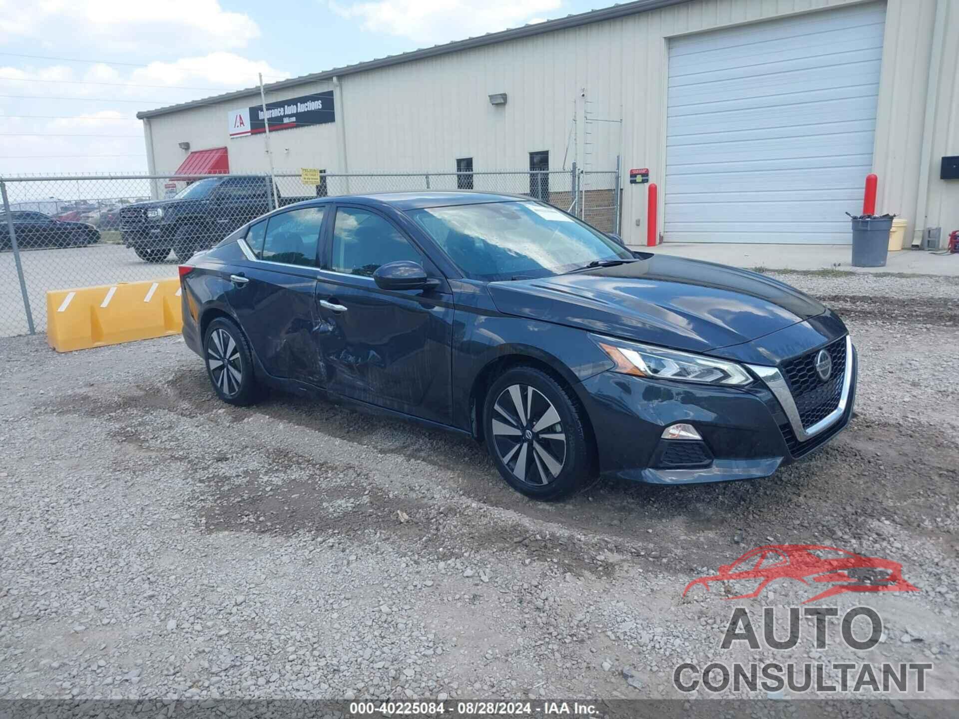 NISSAN ALTIMA 2022 - 1N4BL4DV0NN301011