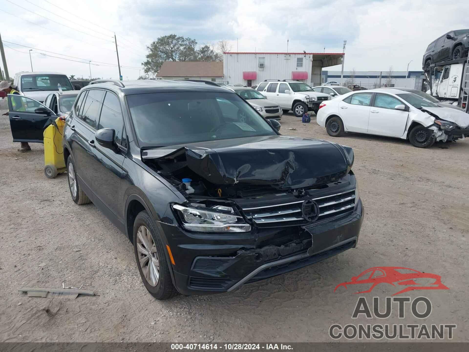 VOLKSWAGEN TIGUAN 2018 - 3VV1B7AX5JM048032