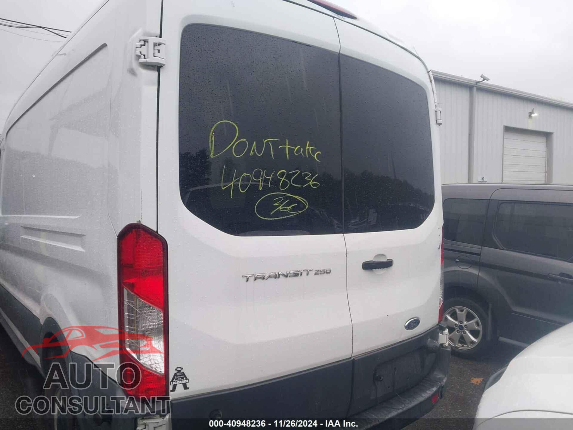 FORD TRANSIT-250 2015 - 1FTNR2CM7FKA09832