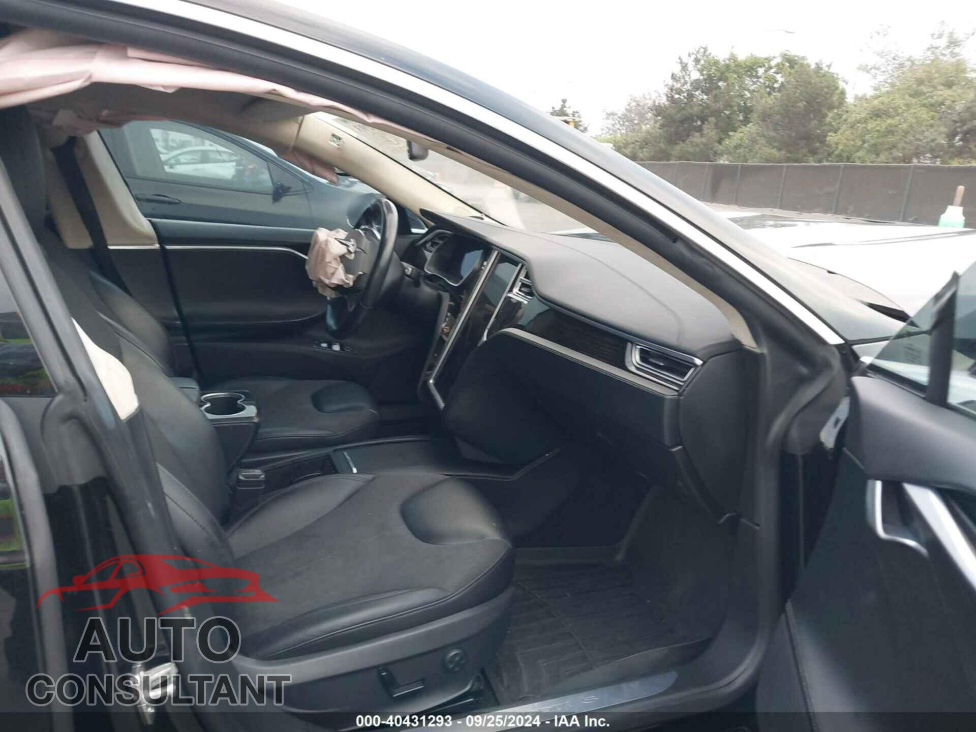 TESLA MODEL S 2016 - 5YJSA1E17GF141642