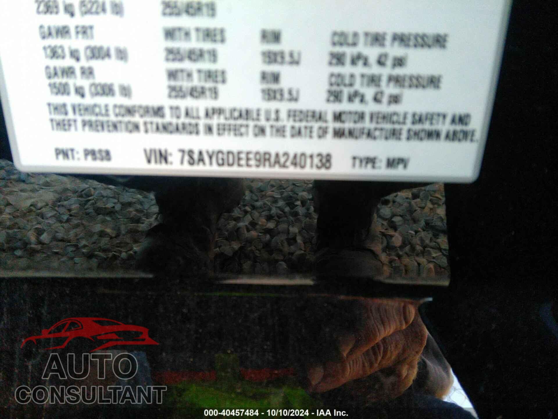 TESLA MODEL Y 2024 - 7SAYGDEE9RA240138