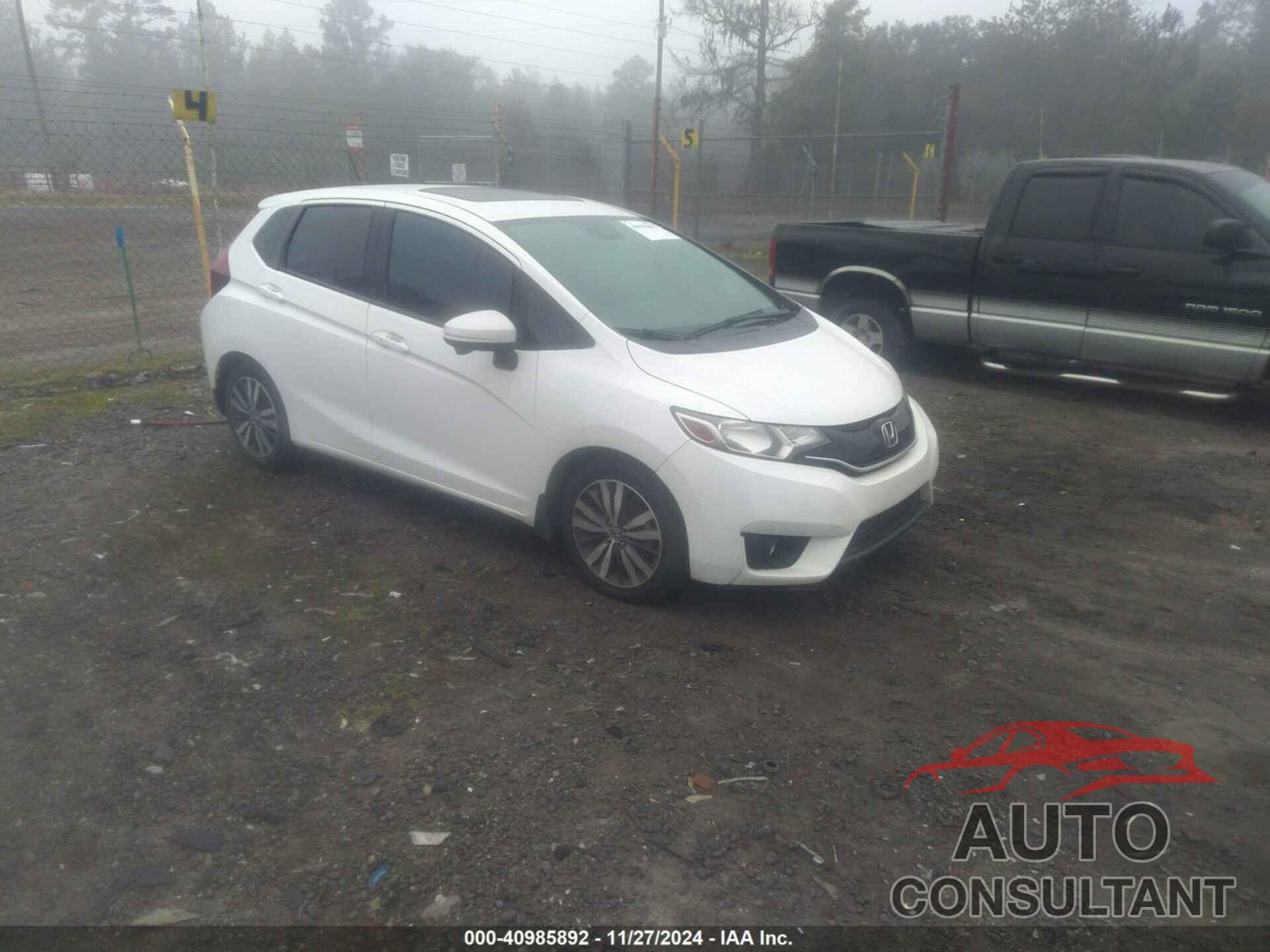 HONDA FIT 2016 - JHMGK5H70GX016917