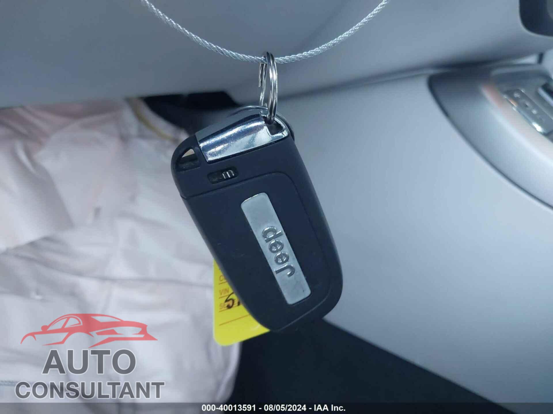 JEEP COMPASS 2018 - 3C4NJCBB3JT487525