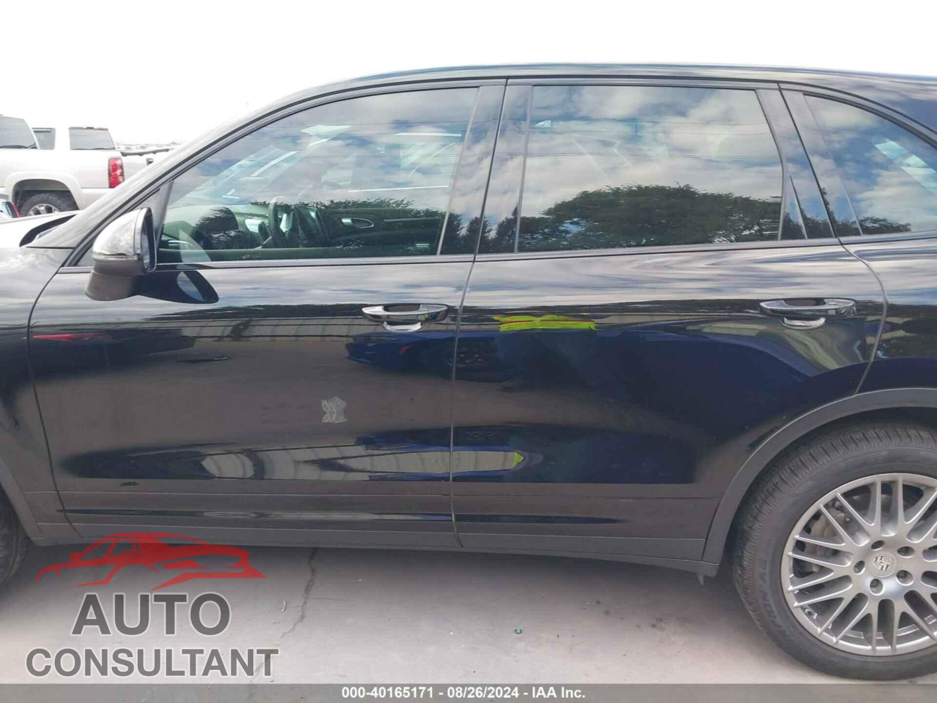 PORSCHE CAYENNE 2017 - WP1AB2A2XHLA50813
