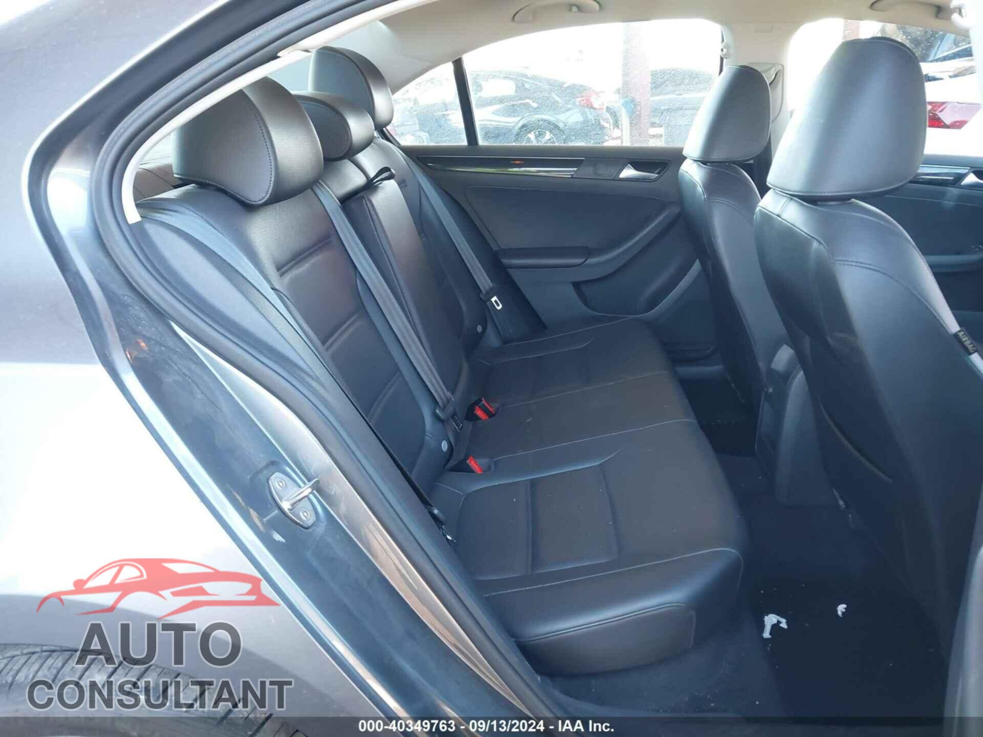VOLKSWAGEN JETTA 2017 - 3VWL17AJ4HM372893