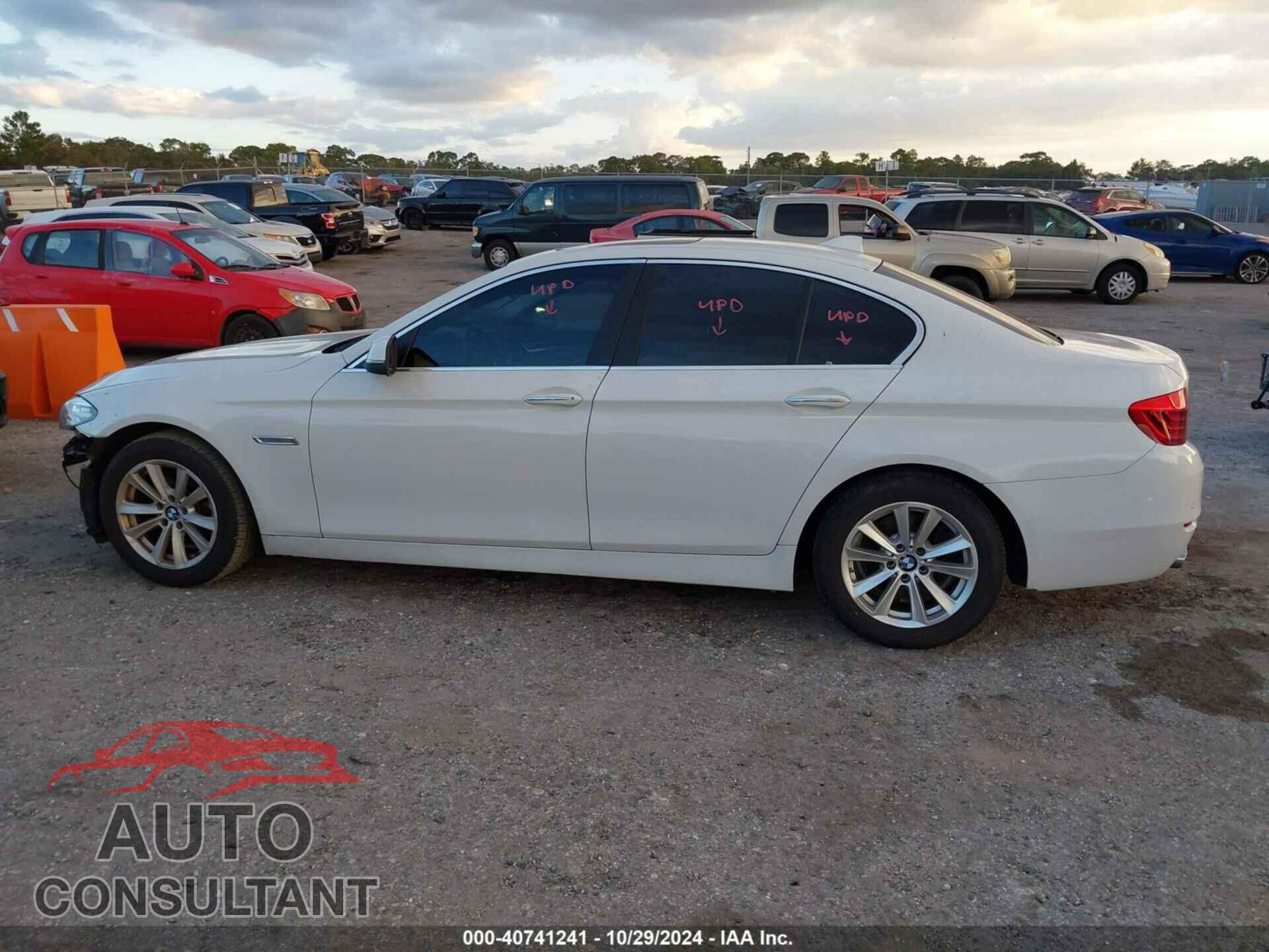 BMW 528I 2014 - WBA5A5C53ED500044