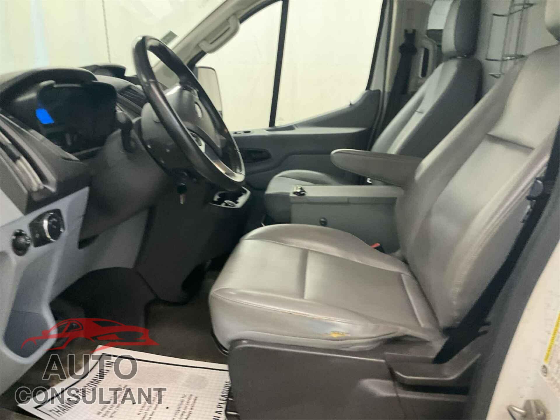 FORD TRANSIT-250 2017 - 1FTYR1YM6HKB02814