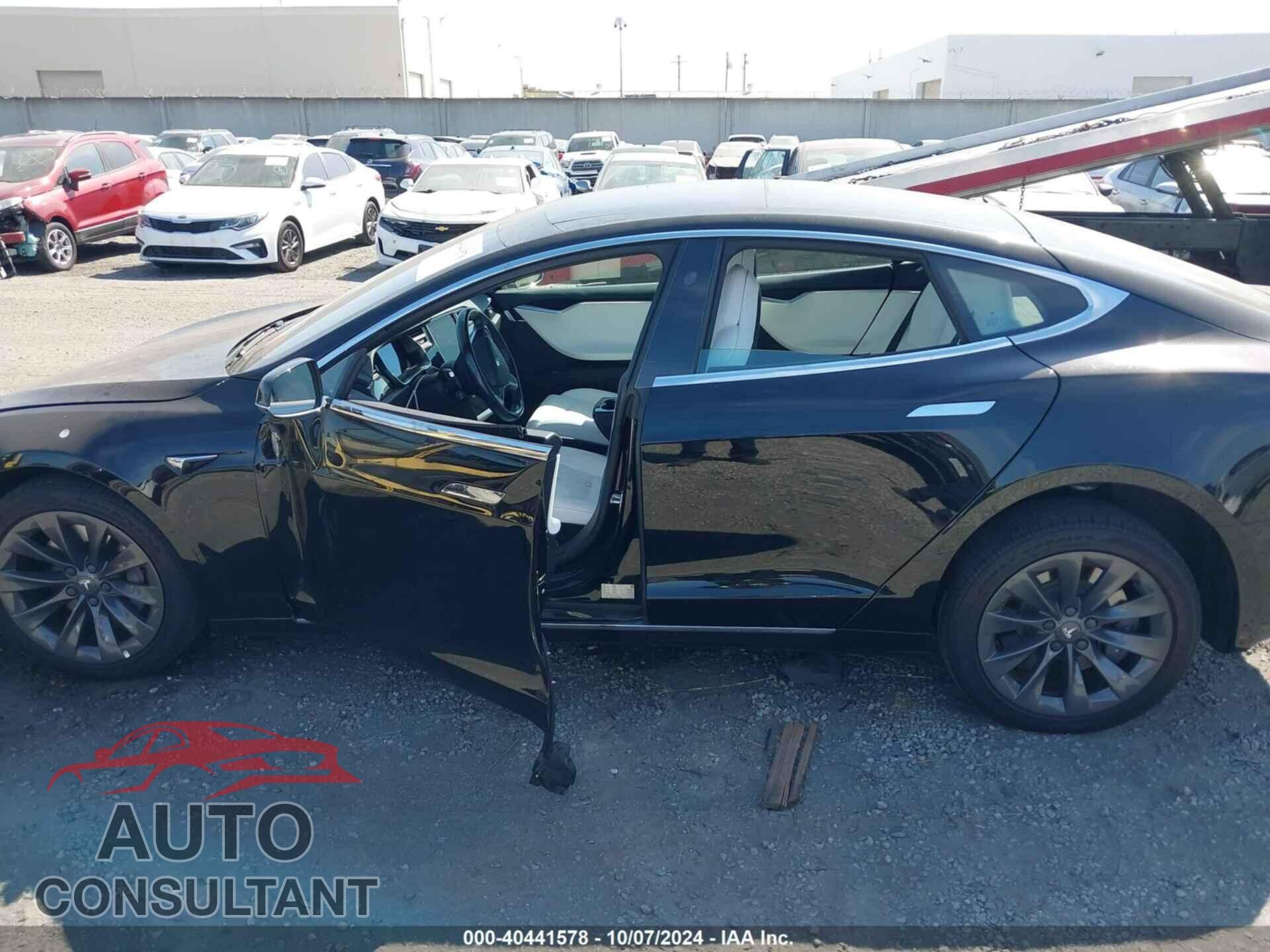 TESLA MODEL S 2017 - 5YJSA1E24HF232619