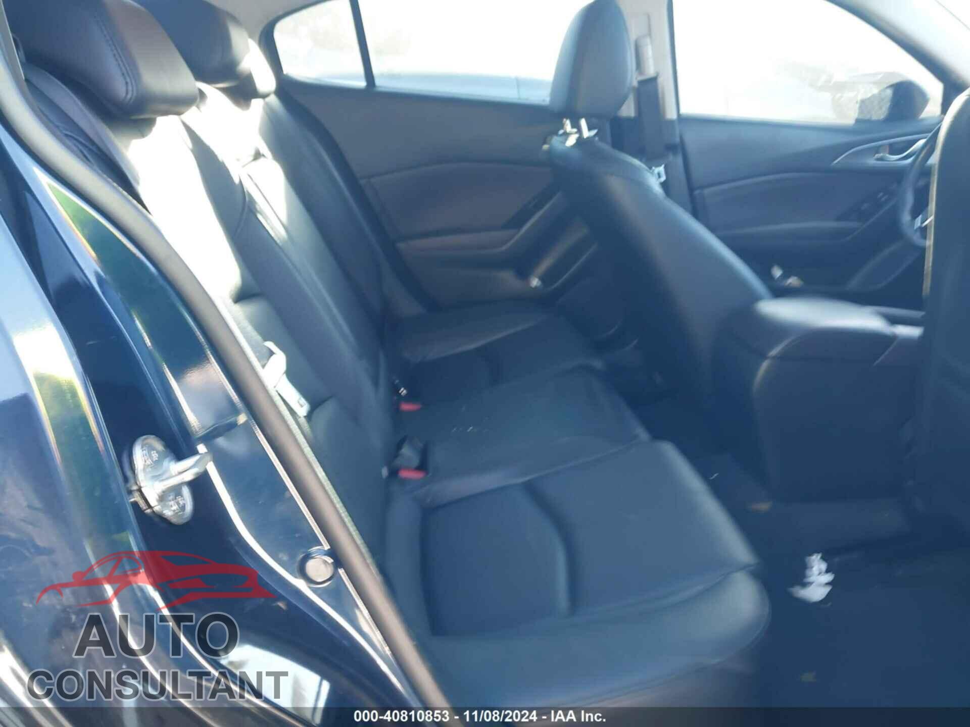 MAZDA MAZDA3 2017 - JM1BN1W38H1127876