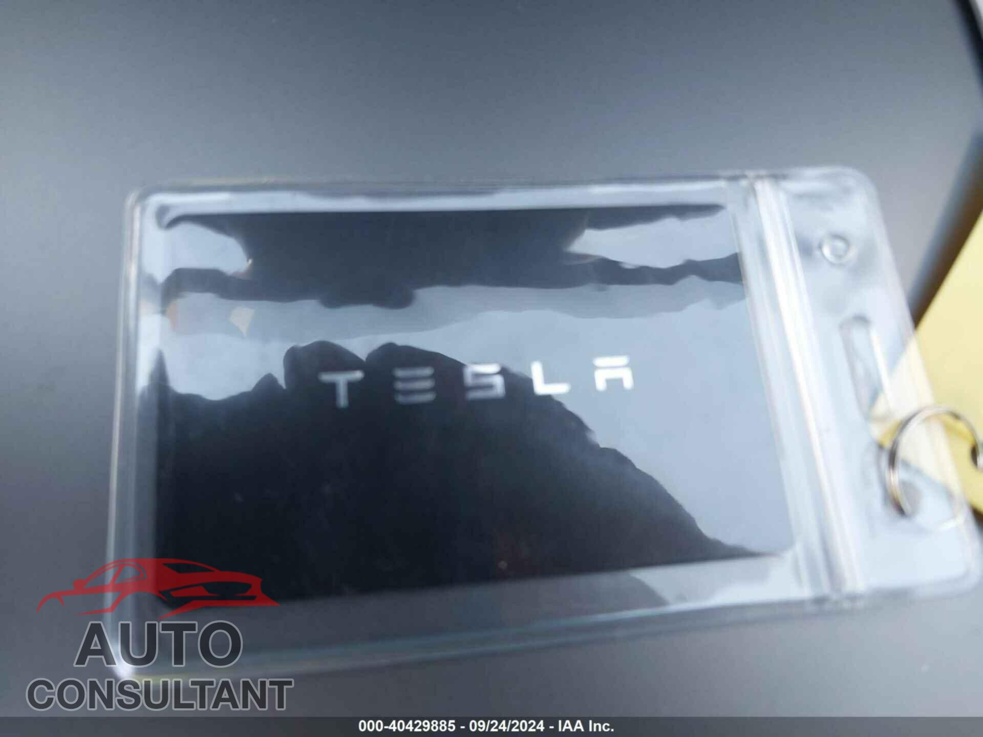 TESLA MODEL 3 2023 - 5YJ3E1EA1PF556724