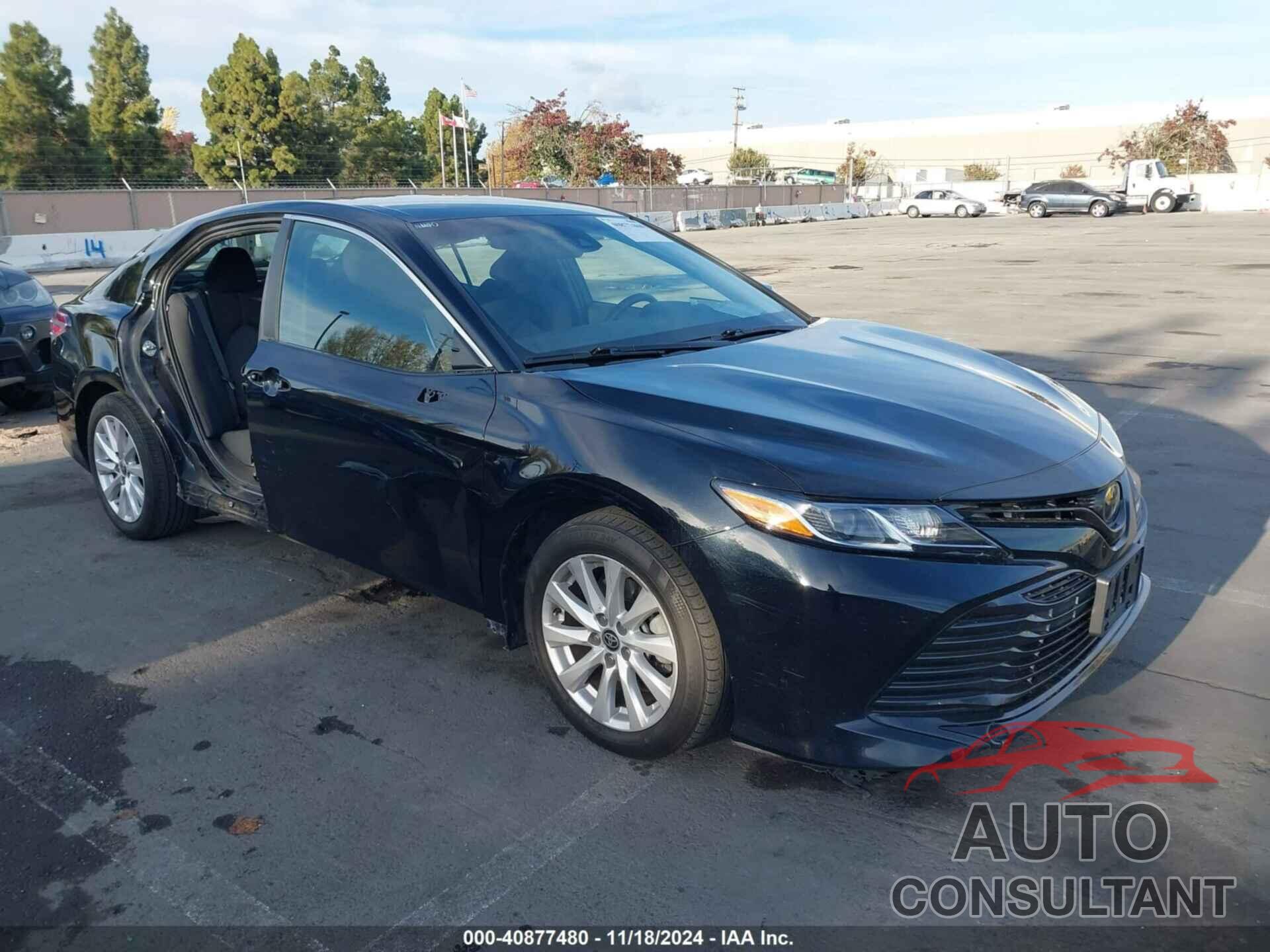TOYOTA CAMRY 2020 - 4T1C11AKXLU960175