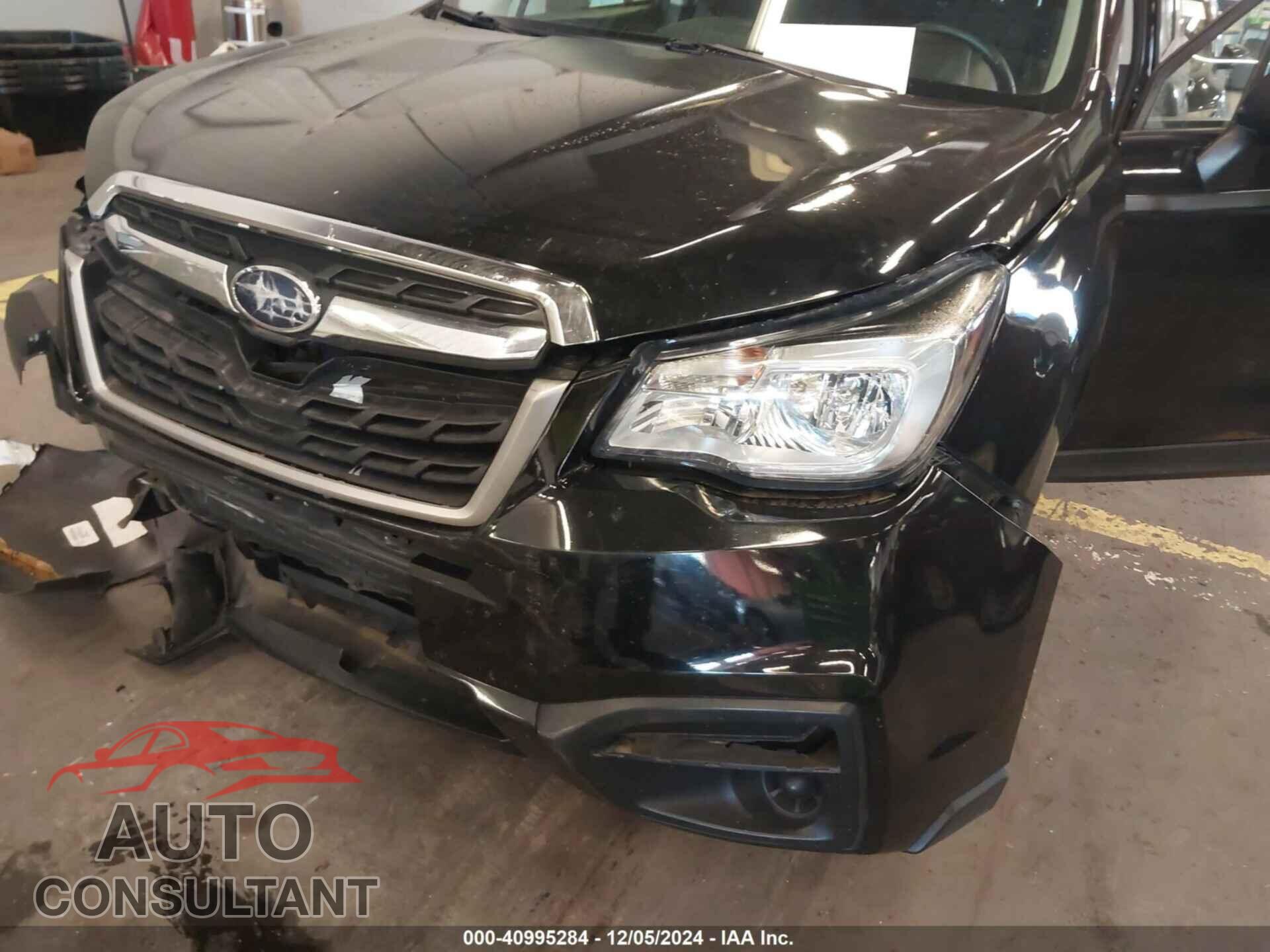 SUBARU FORESTER 2018 - JF2SJAEC7JH415318