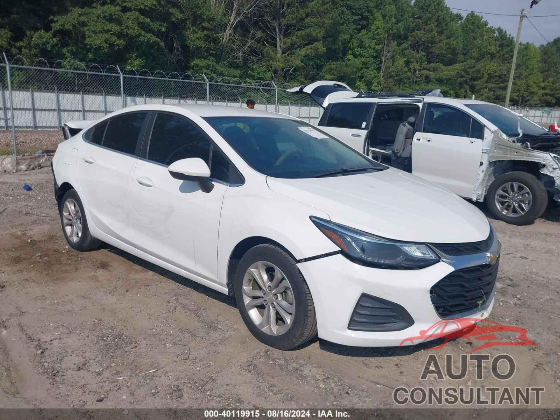 CHEVROLET CRUZE 2019 - 1G1BE5SMXK7123623