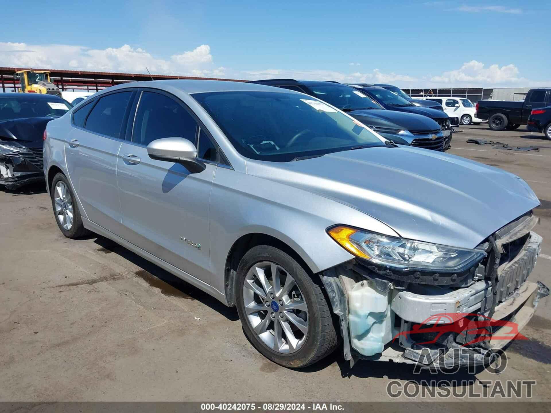 FORD FUSION HYBRID 2017 - 3FA6P0LU1HR385459