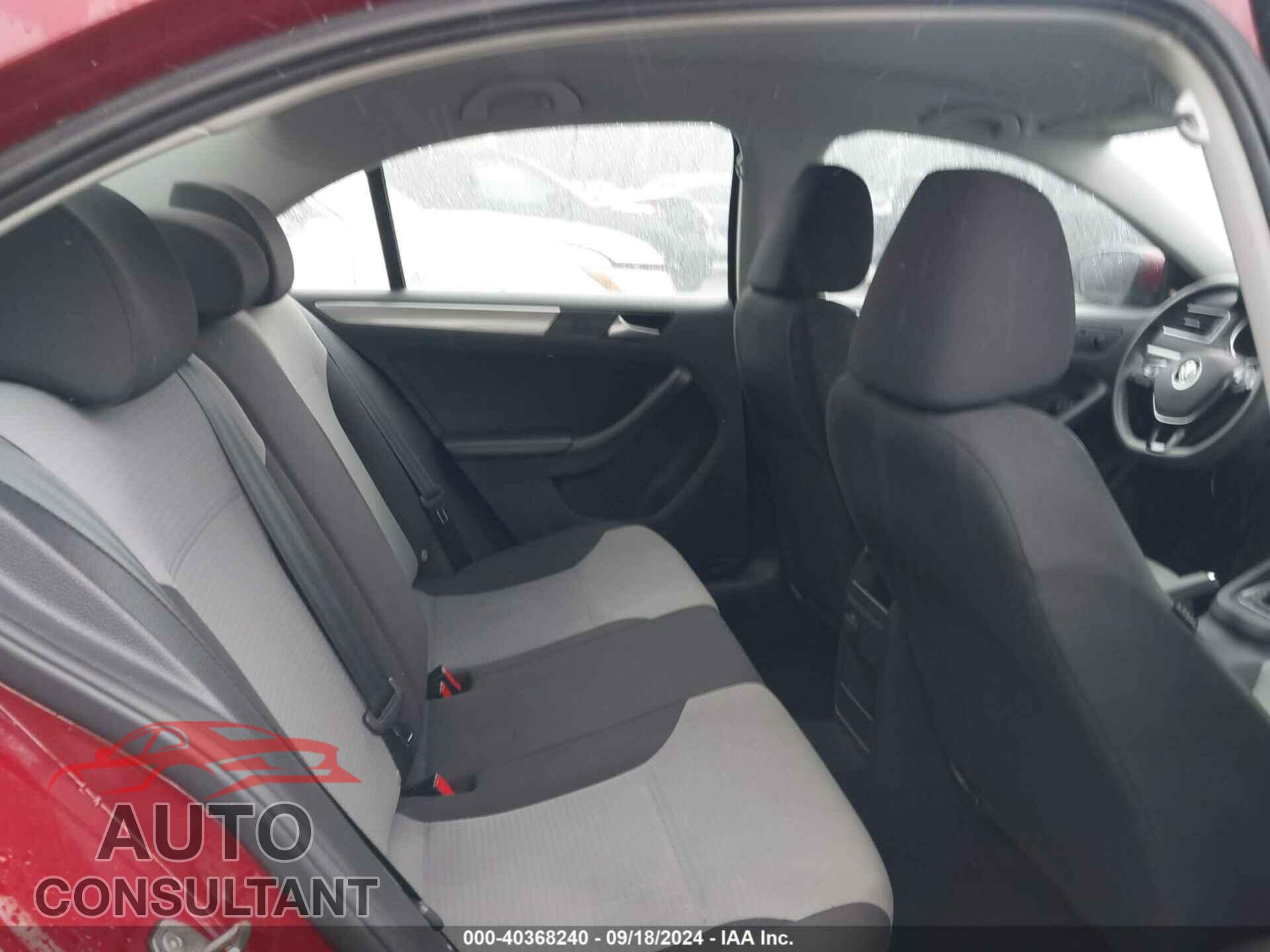 VOLKSWAGEN JETTA 2017 - 3VW2B7AJ2HM402501