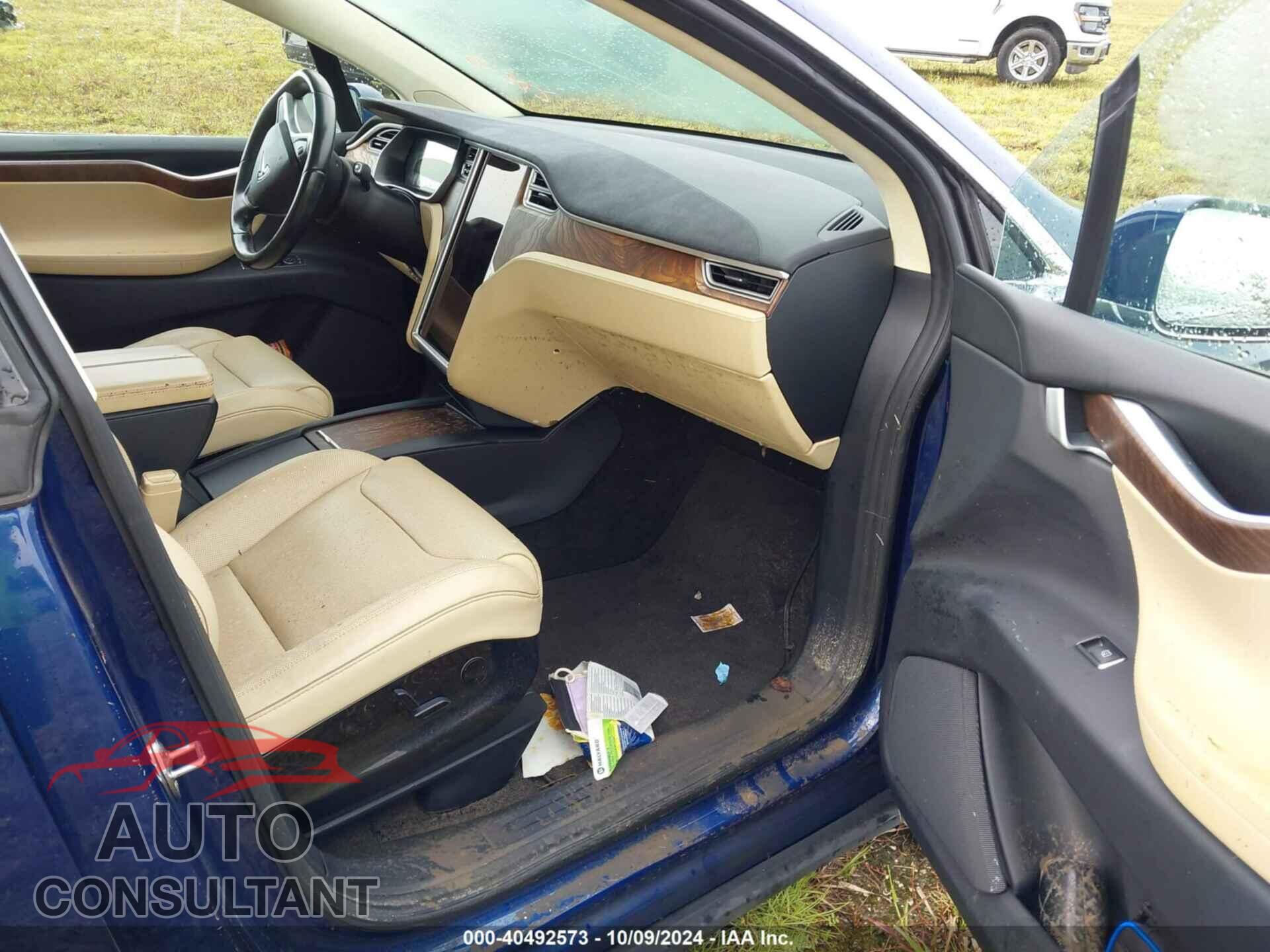 TESLA MODEL X 2016 - 5YJXCDE21GF025847