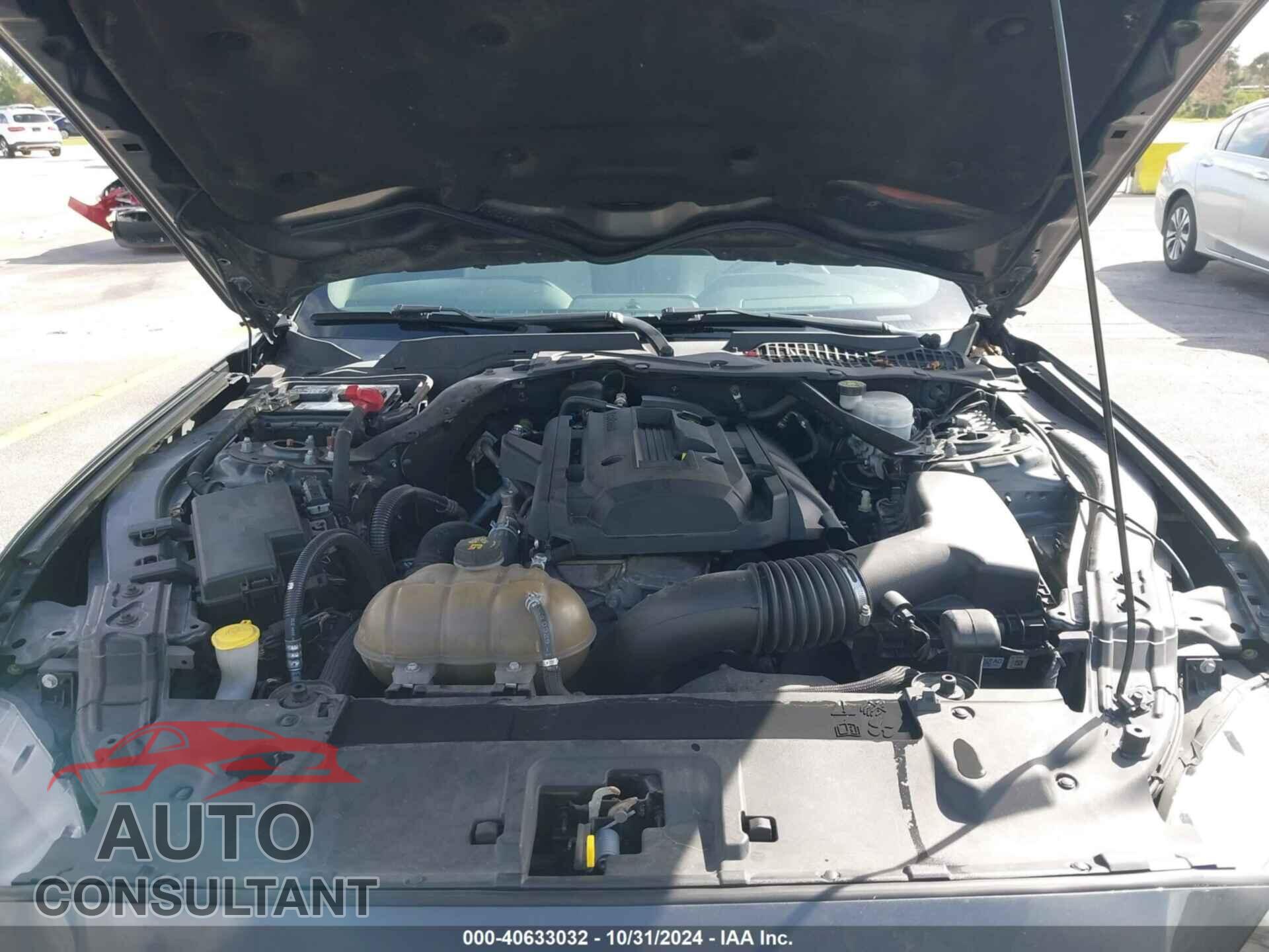 FORD MUSTANG 2019 - 1FATP8UH1K5179376