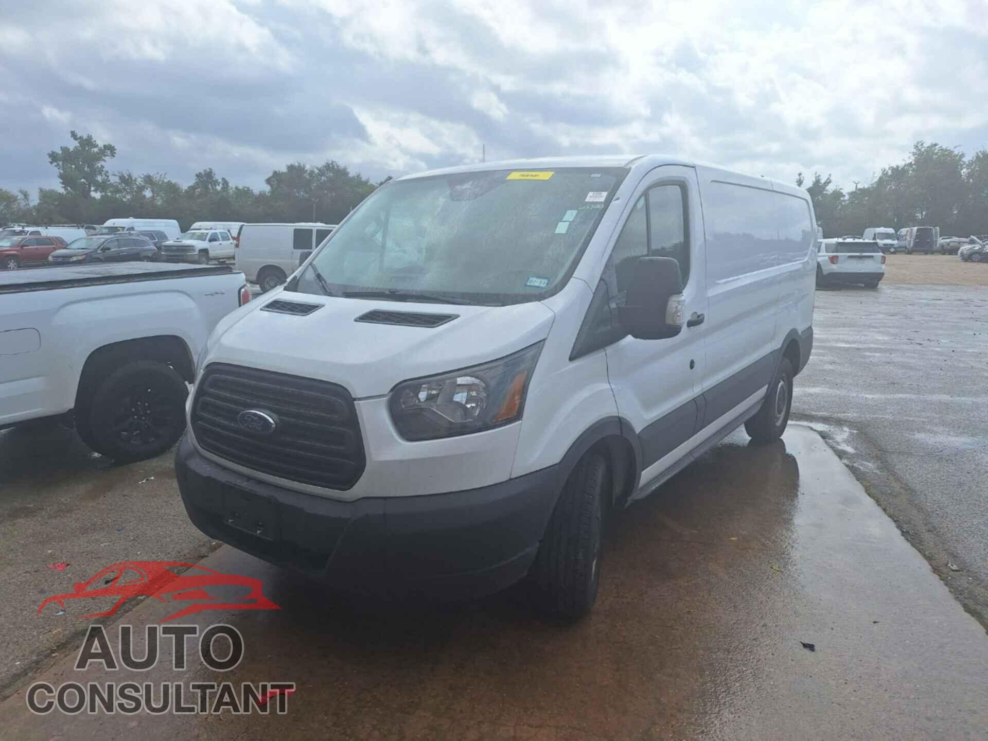 FORD TRANSIT-250 2019 - 1FTYR1YM9KKA24794
