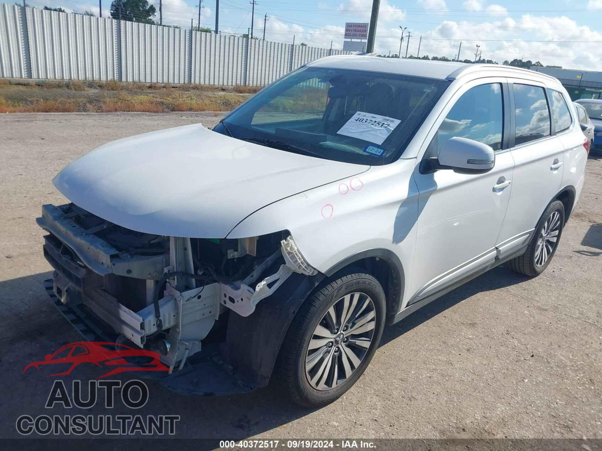MITSUBISHI OUTLANDER 2019 - JA4AD3A30KZ036802