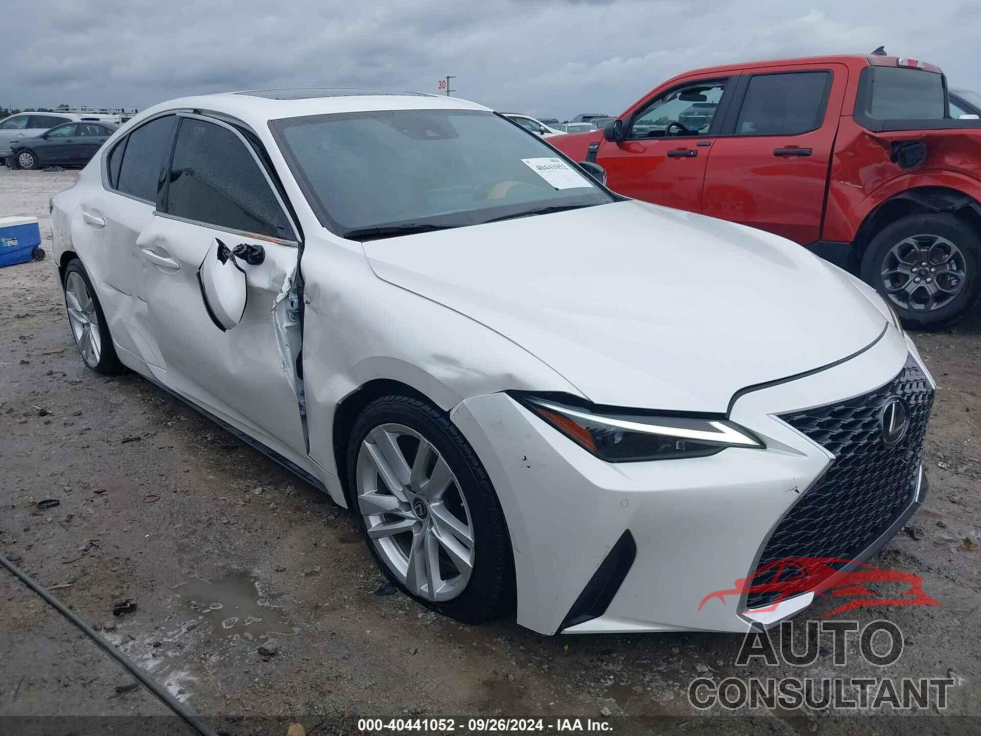 LEXUS IS 300 2021 - JTHCA1D24M5113422