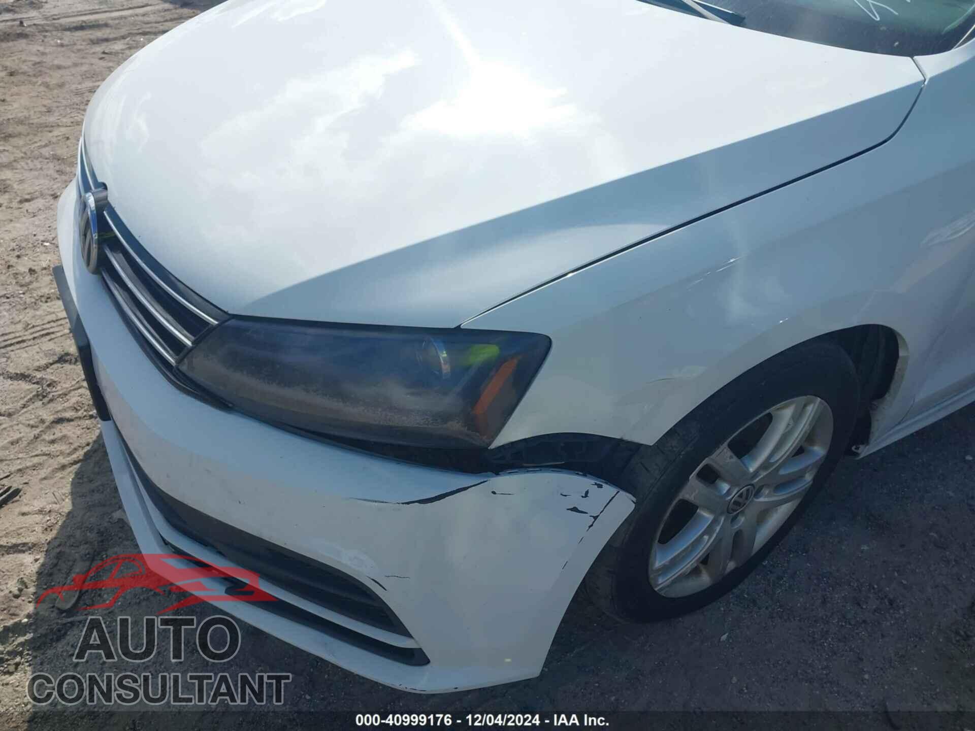 VOLKSWAGEN JETTA 2017 - 3VW2B7AJ9HM369545