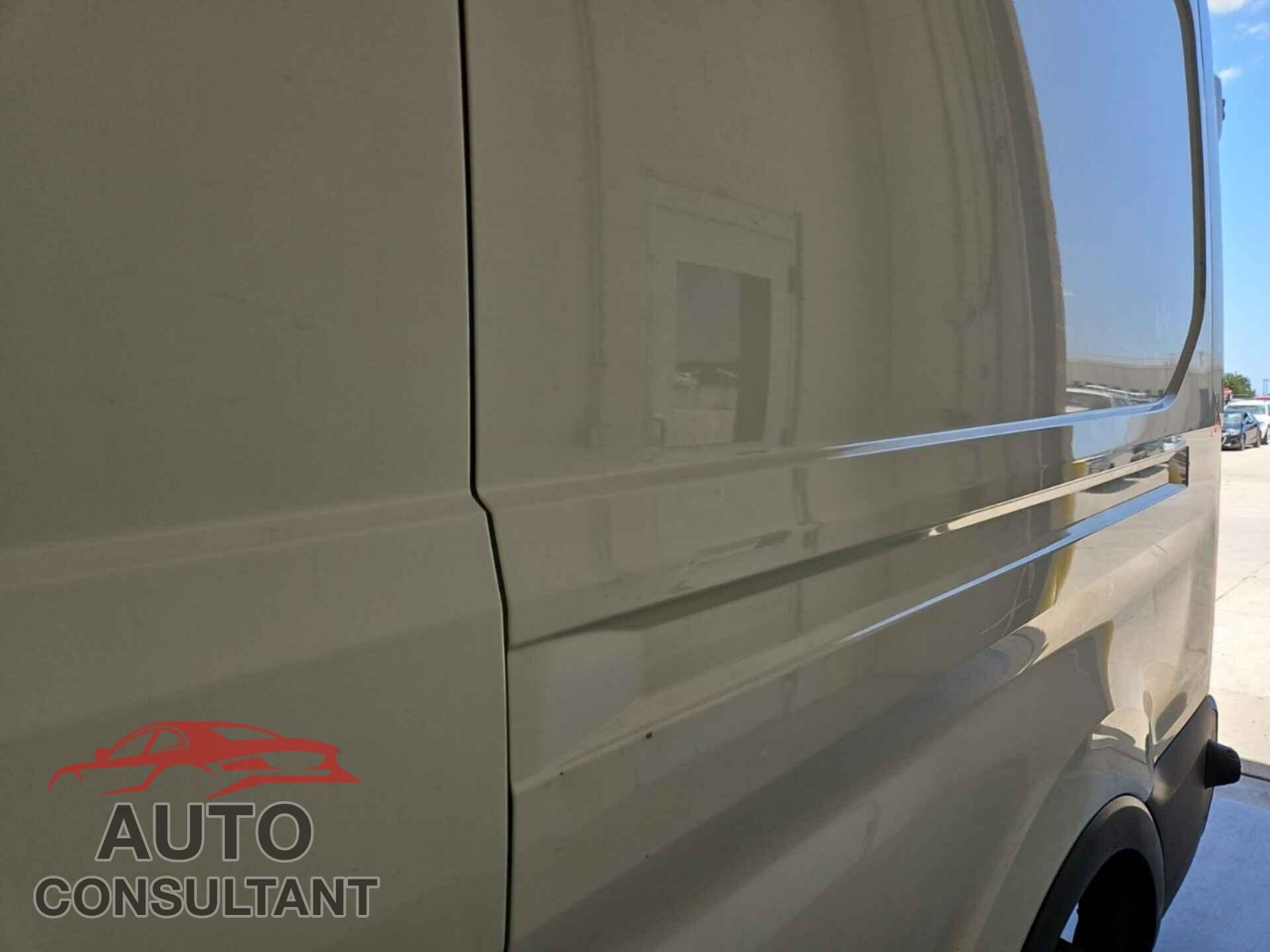 FORD TRANSIT 2018 - 1FTYR2CM2JKB45906