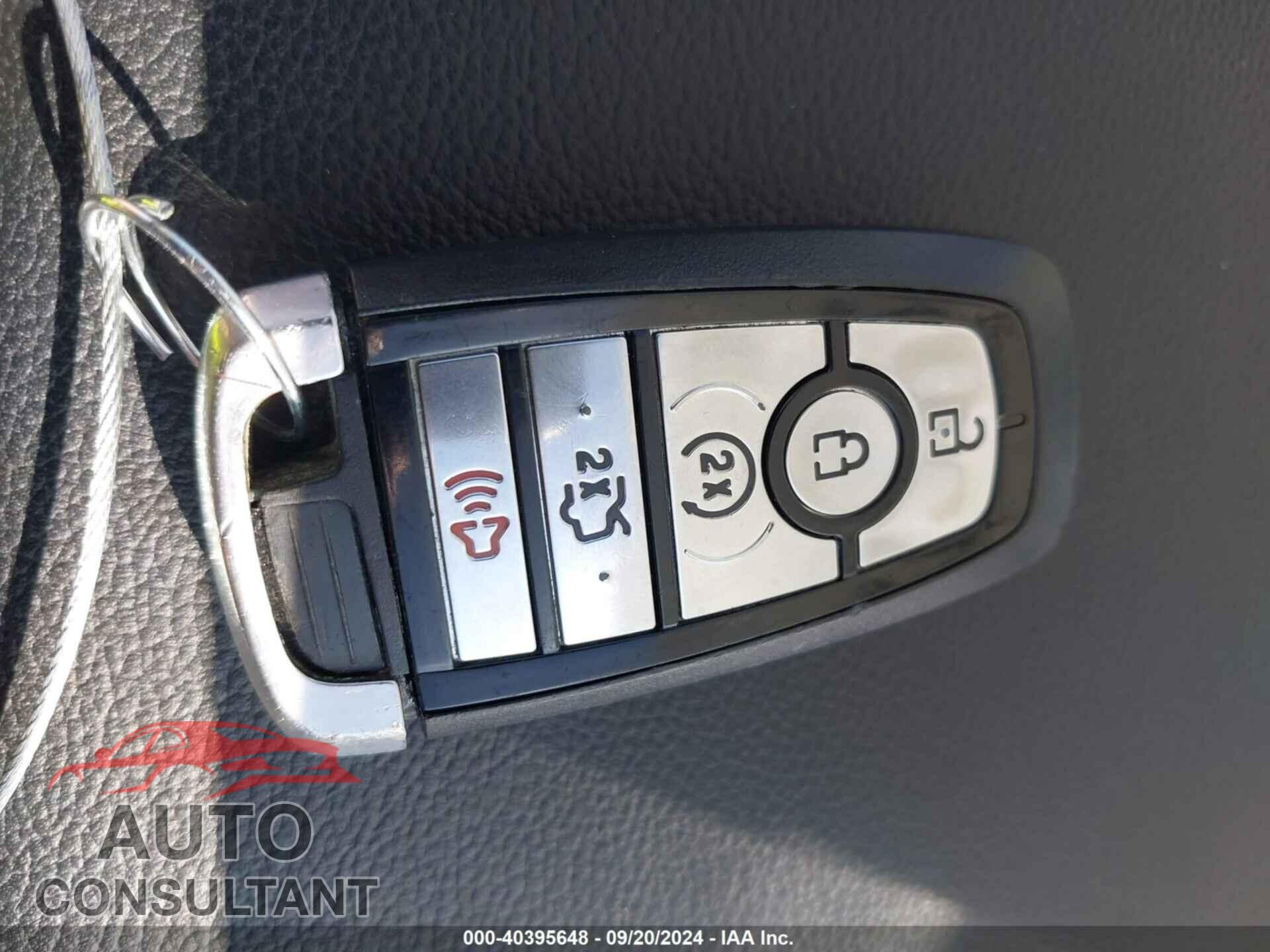 FORD MUSTANG 2020 - 1FA6P8TH2L5112236