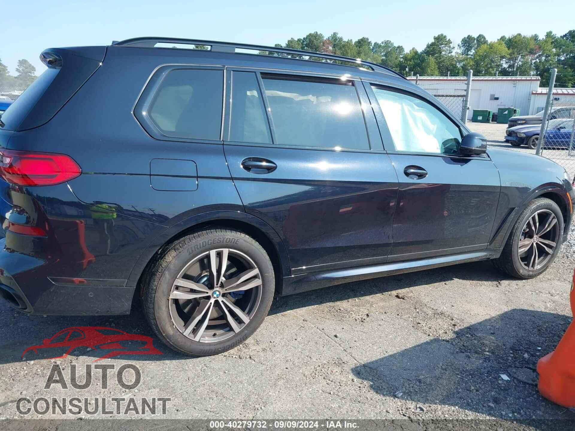BMW X7 2021 - 5UXCX6C04M9F92111