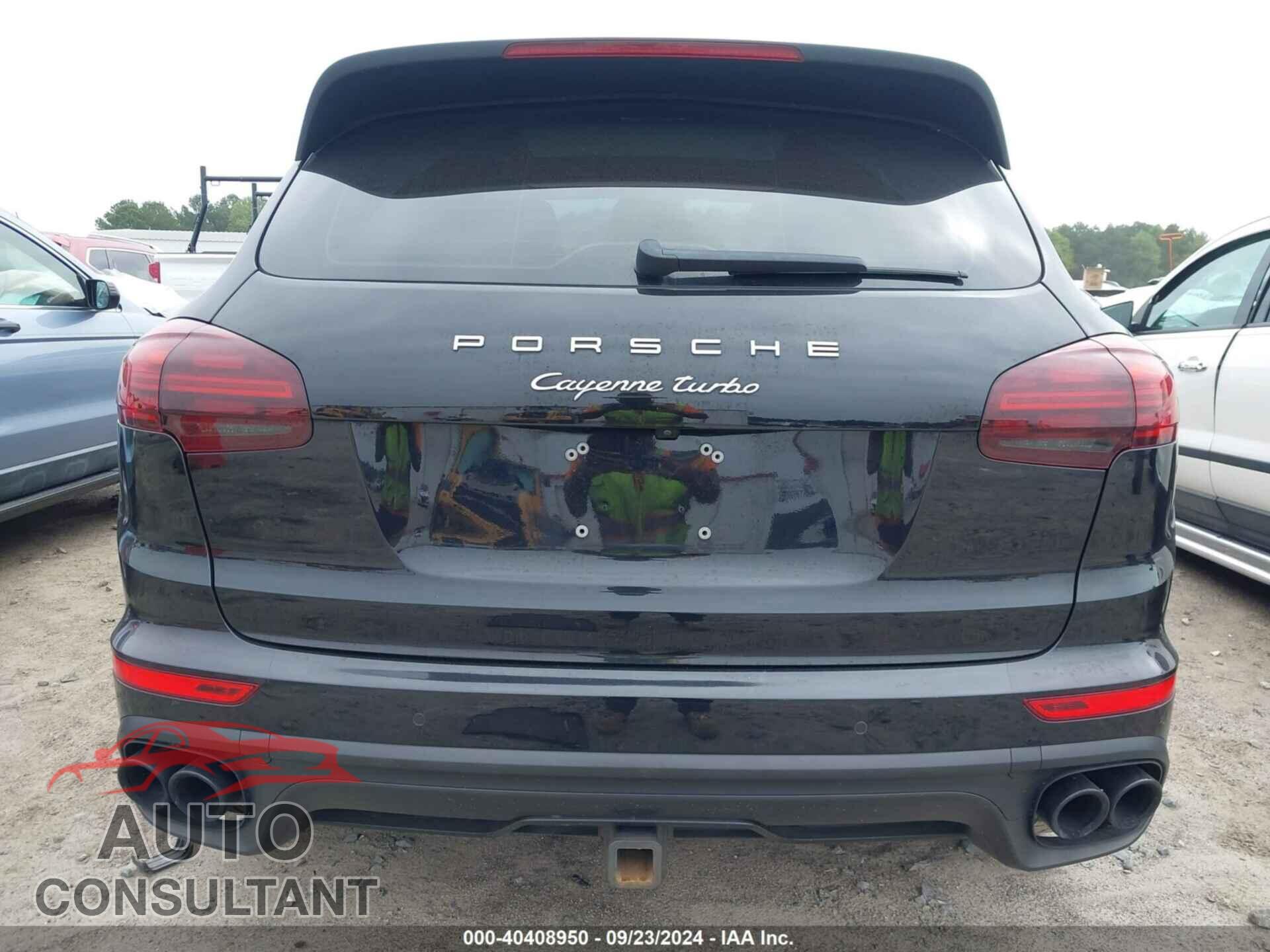 PORSCHE CAYENNE 2016 - WP1AC2A26GLA88521