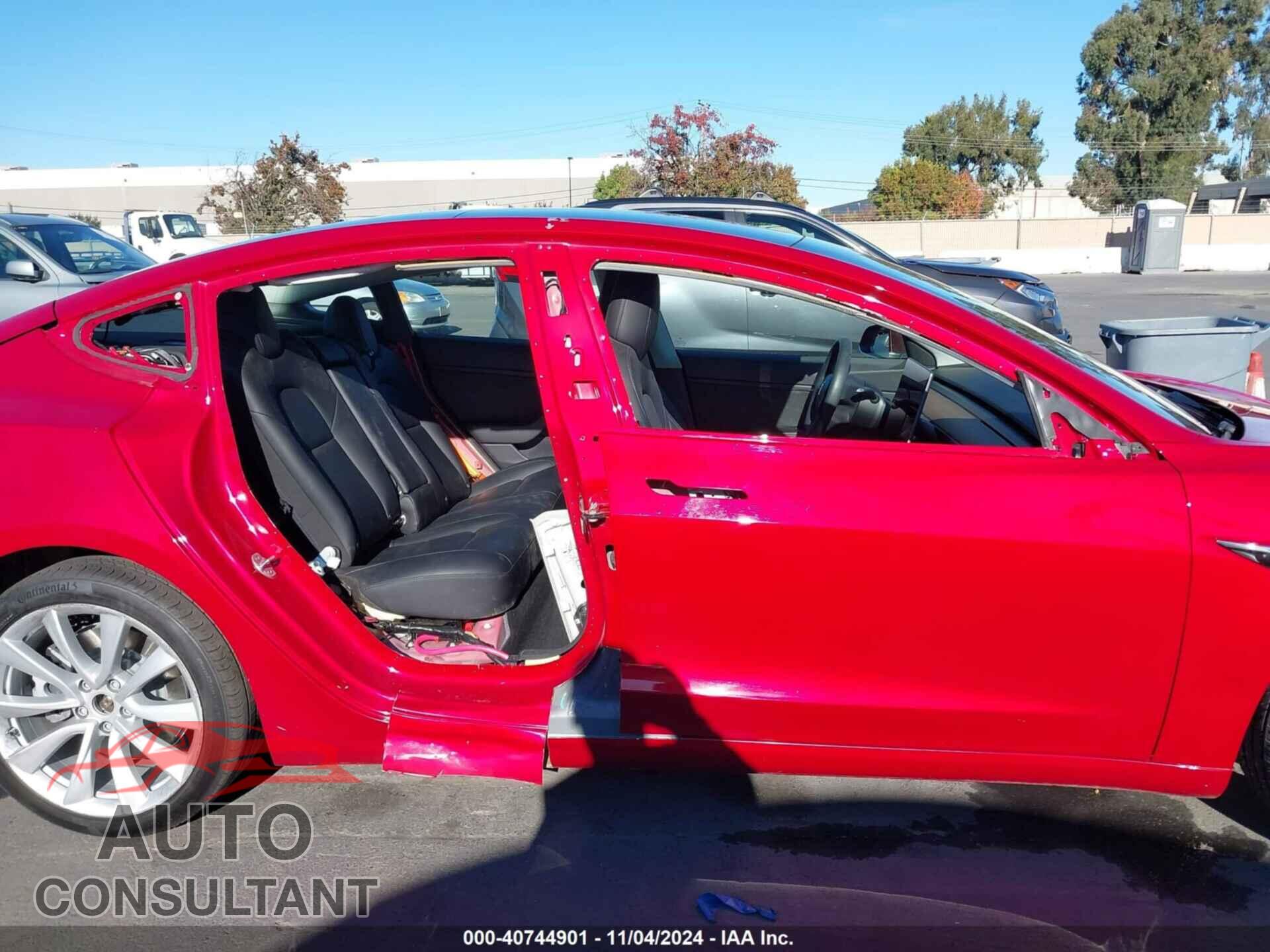TESLA MODEL 3 2020 - 5YJ3E1EBXLF651026