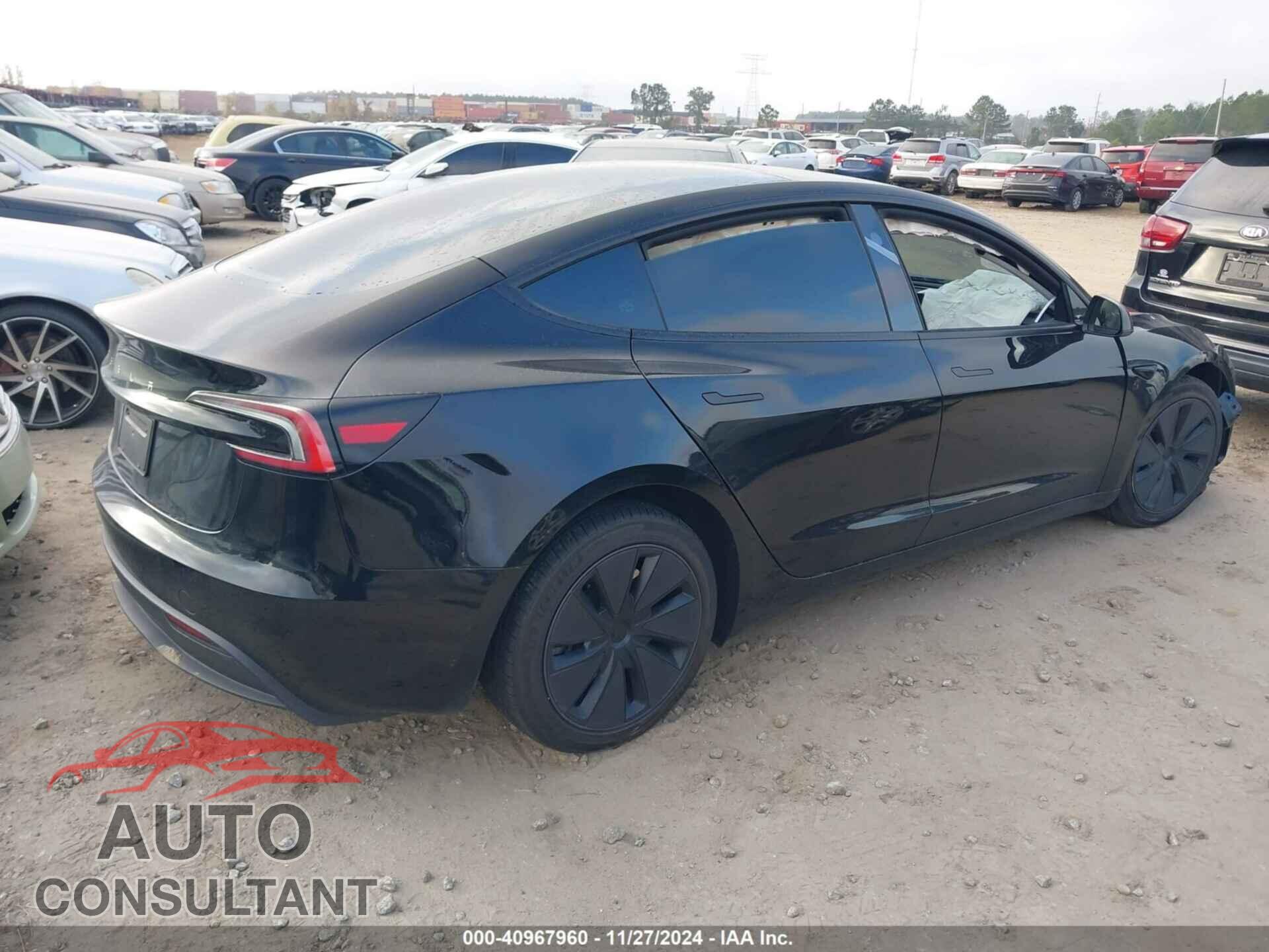 TESLA MODEL 3 2024 - 5YJ3E1EA4RF835779