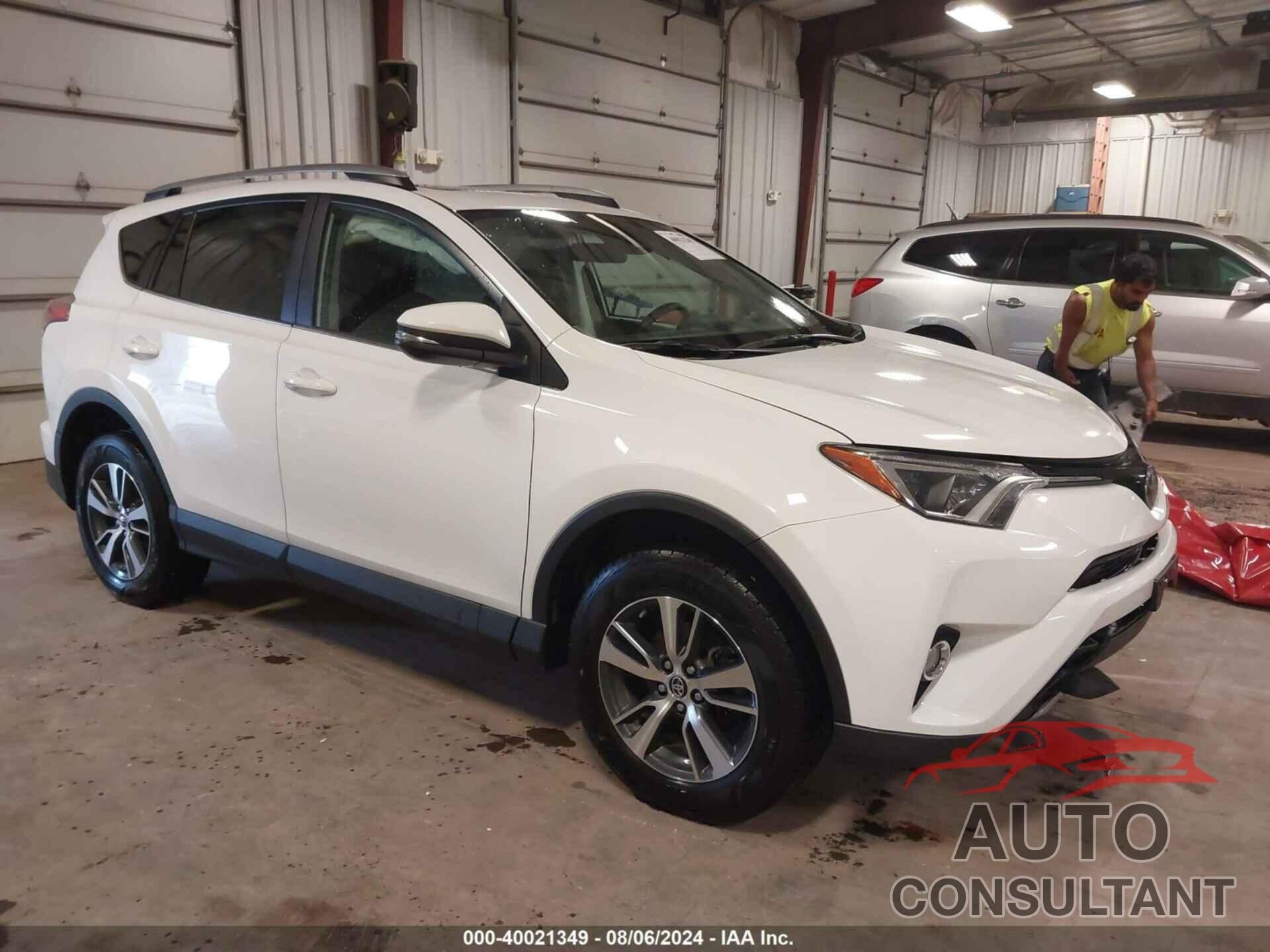 TOYOTA RAV4 2017 - 2T3RFREV8HW632119