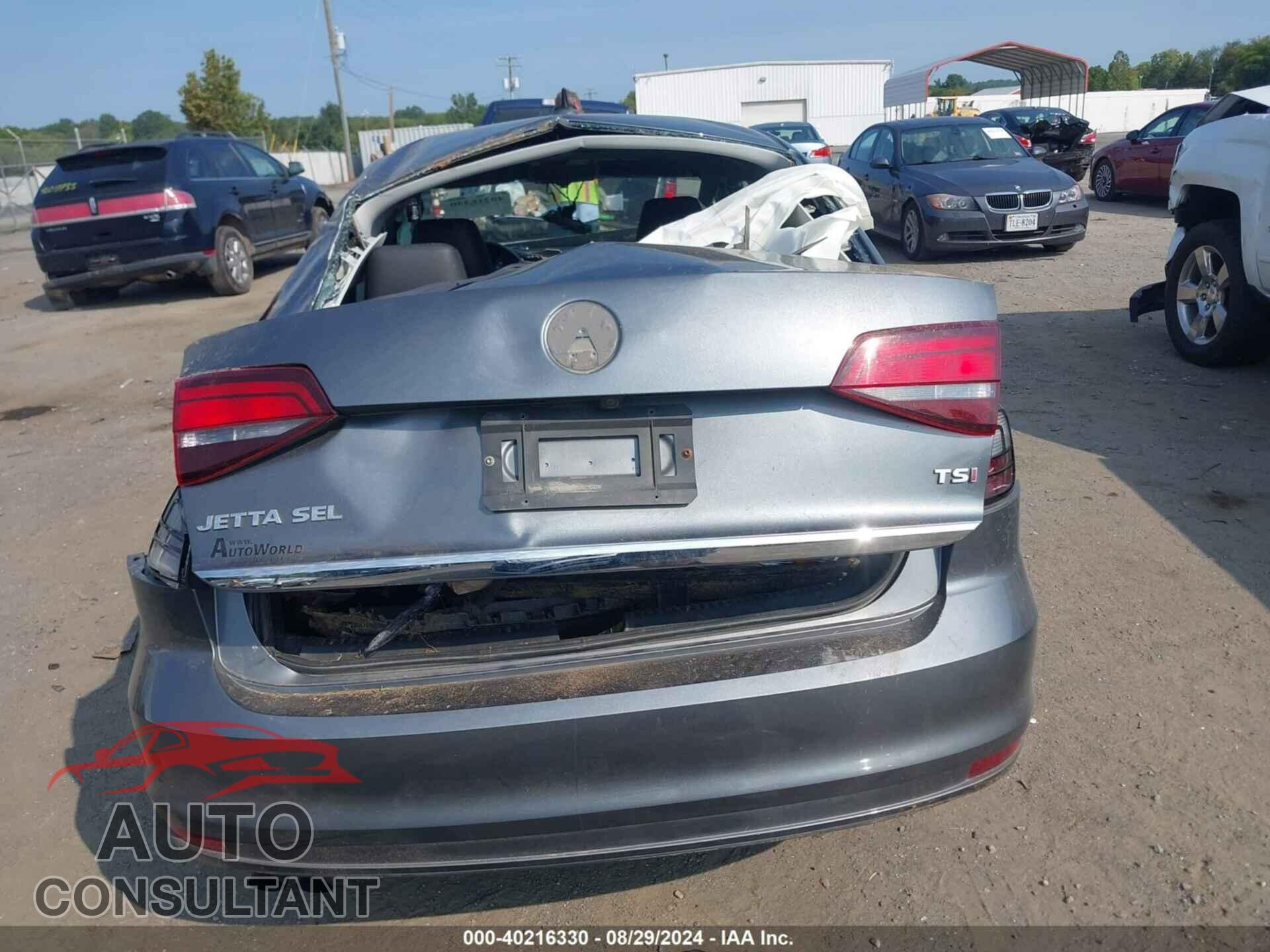 VOLKSWAGEN JETTA 2017 - 3VWL17AJ2HM408614